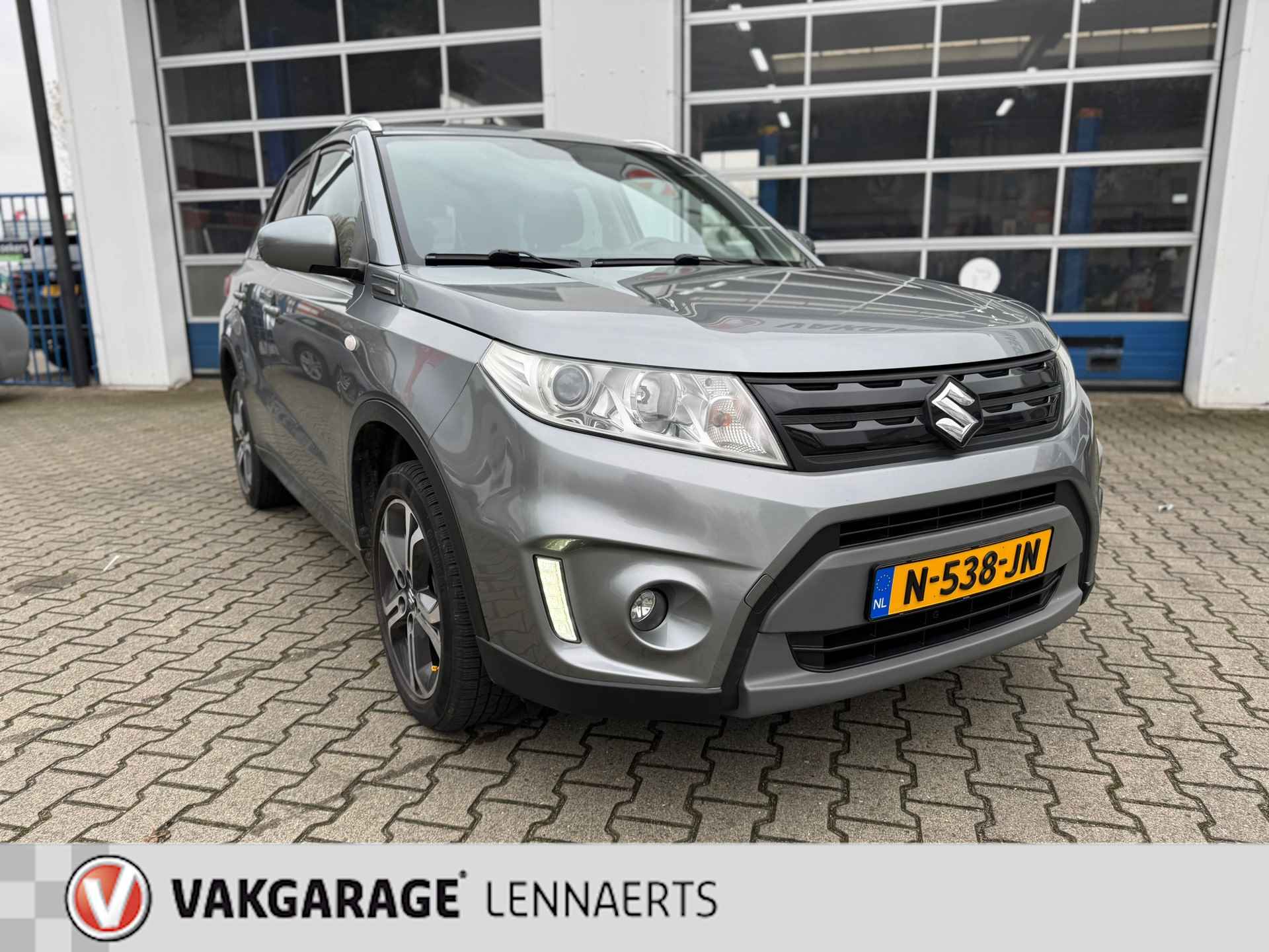 Suzuki Vitara 1.6 Exclusive - 3/25