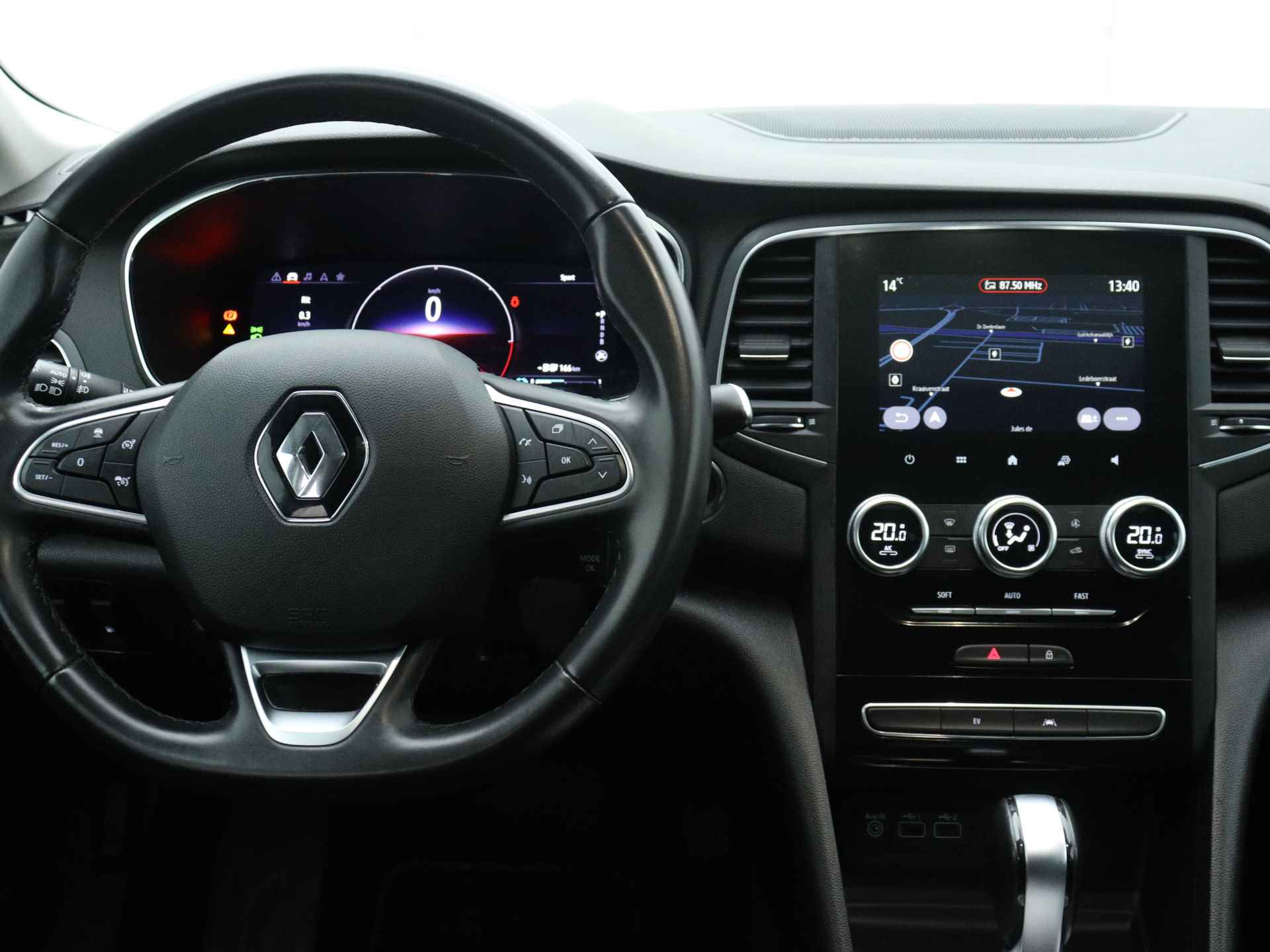 Renault Mégane Estate Plug-In Hybrid 160PK Intens / PANORAMADAK - 23/42