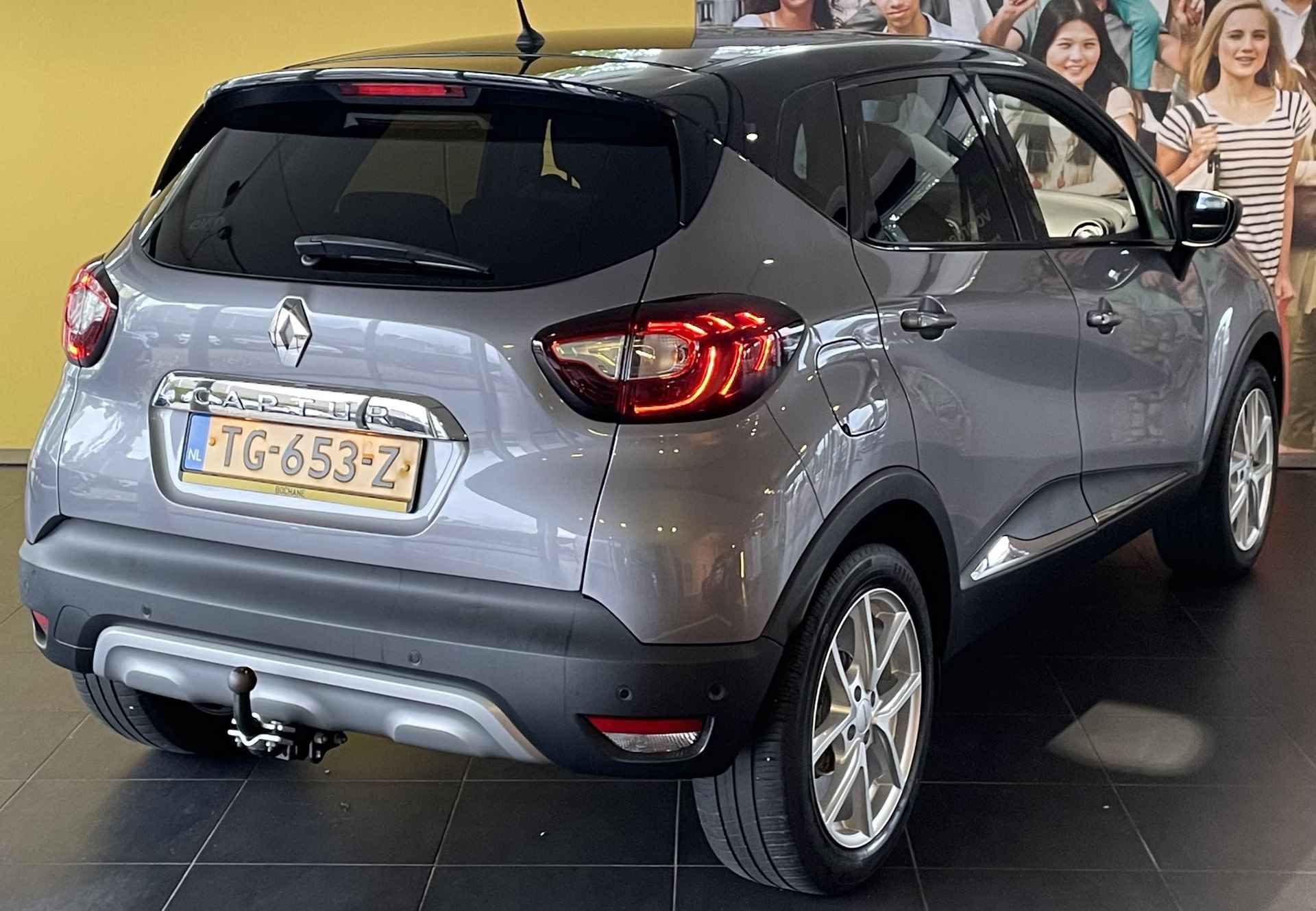 Renault Captur 0.9 TCe Intens NAVIGATIE | TREKHAAK | ACHTERUITRIJCAMERA | PARKEERSENSOREN VOOR-EN ACHTER | CLIMATE CONTROL | LICHTMETALEN VELGEN - 7/25