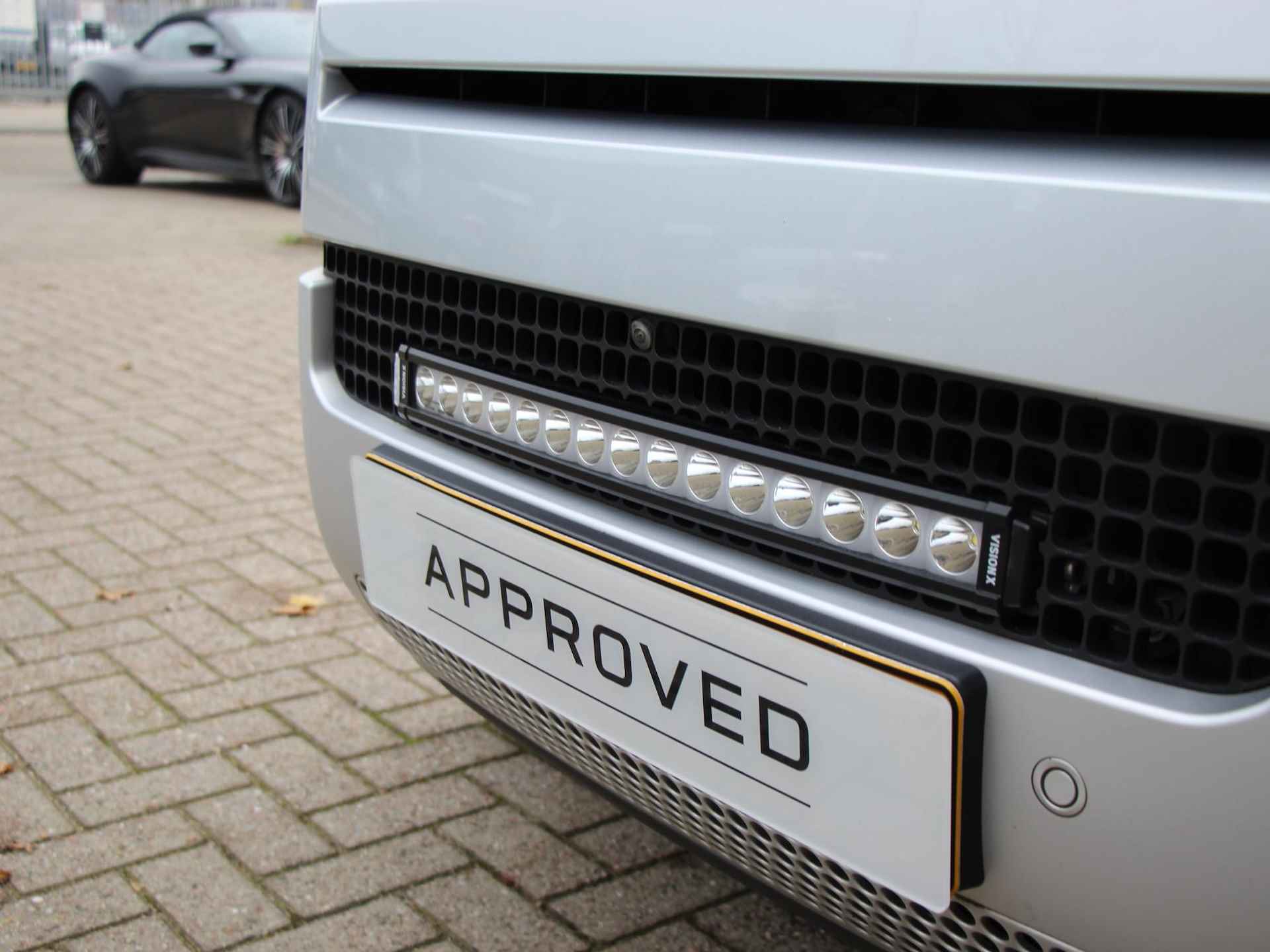 Land Rover Defender 3.0 P400 110 MHEV SE Defender commercial (EXCL. BTW 57.800,-). - 6/27