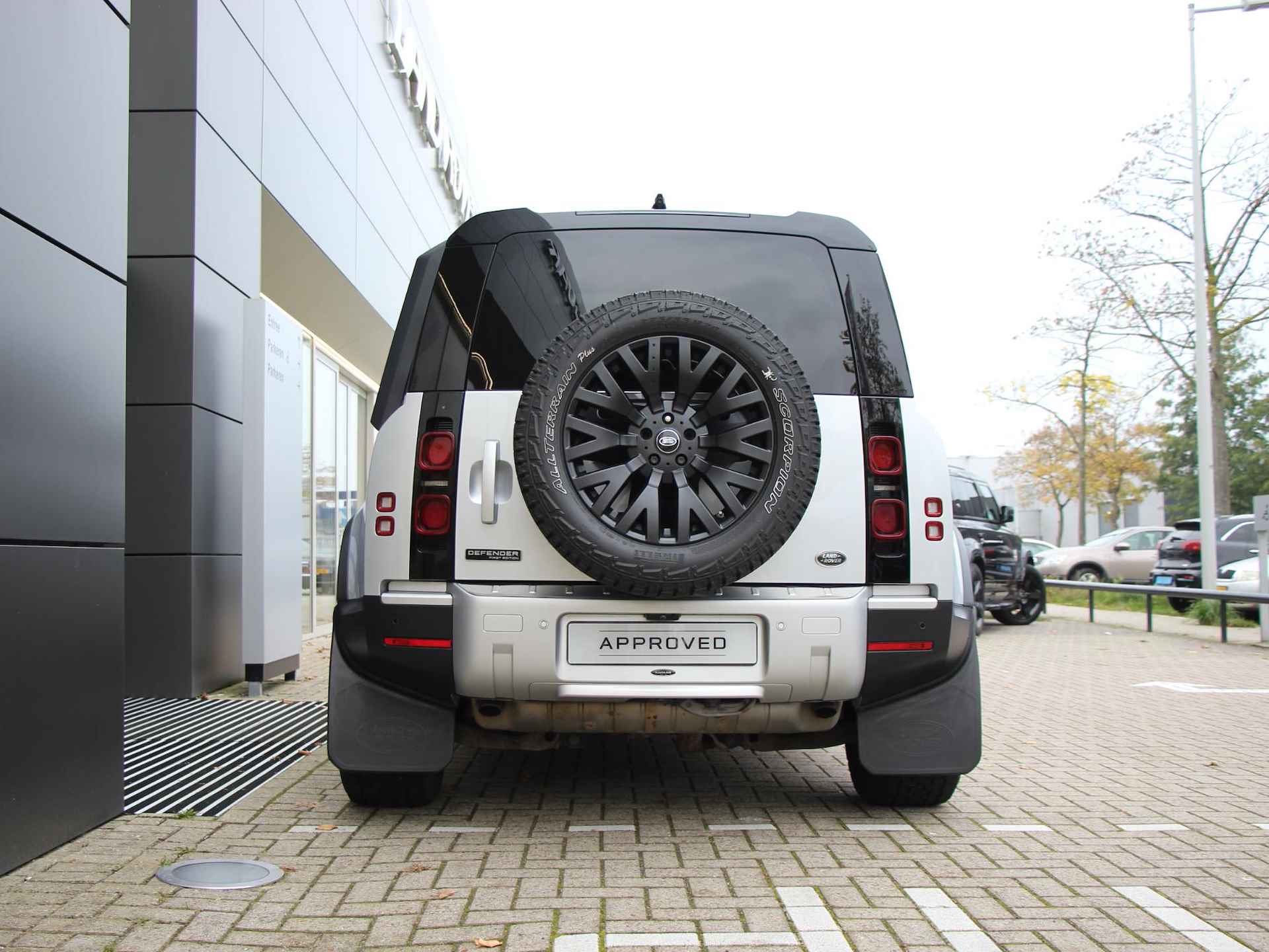 Land Rover Defender 3.0 P400 110 MHEV SE Defender commercial (EXCL. BTW 57.800,-). - 11/27