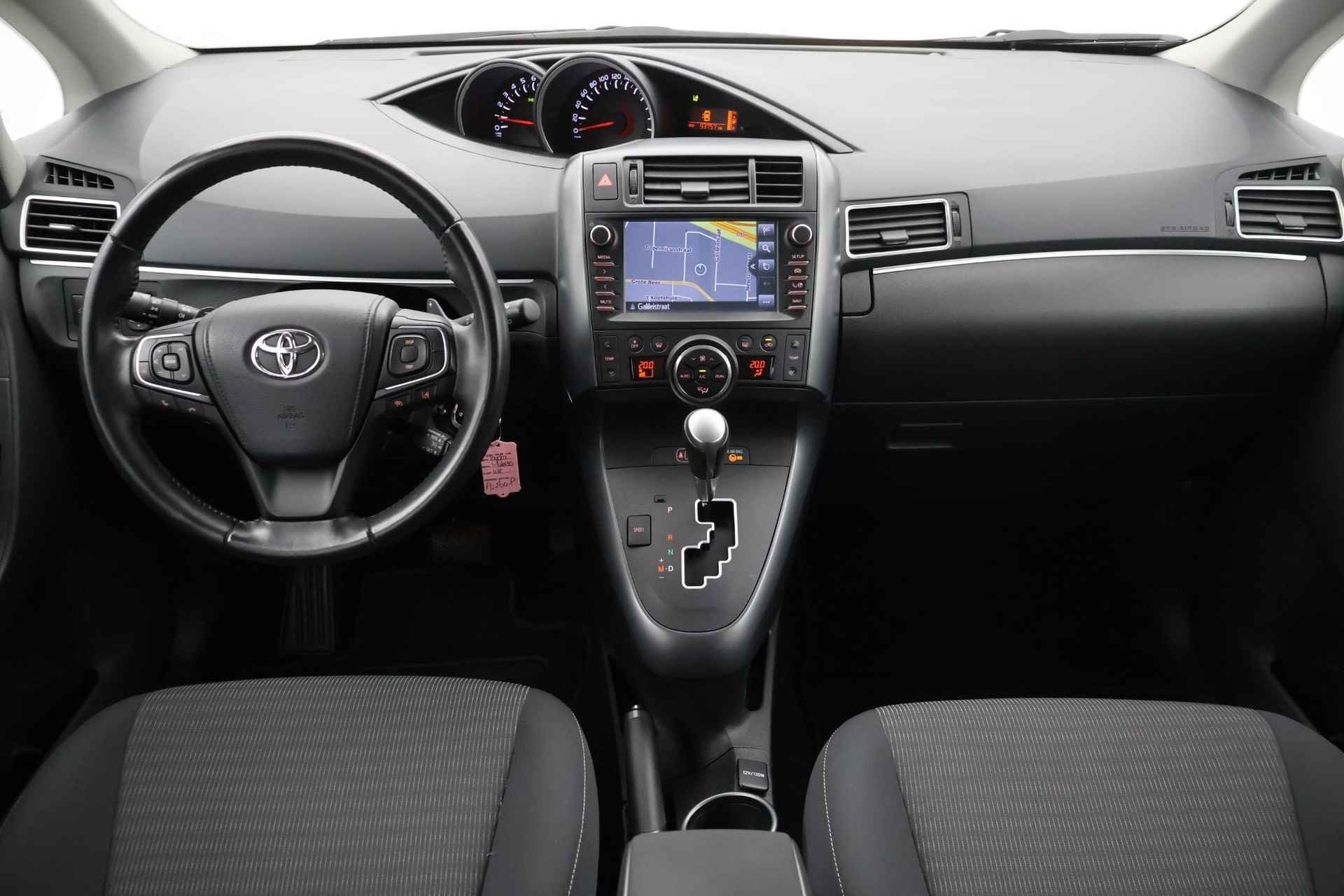 Toyota Verso 1.8 VVT-i Aspiration 7p. Trekhaak Navigatie Automaat - 20/37