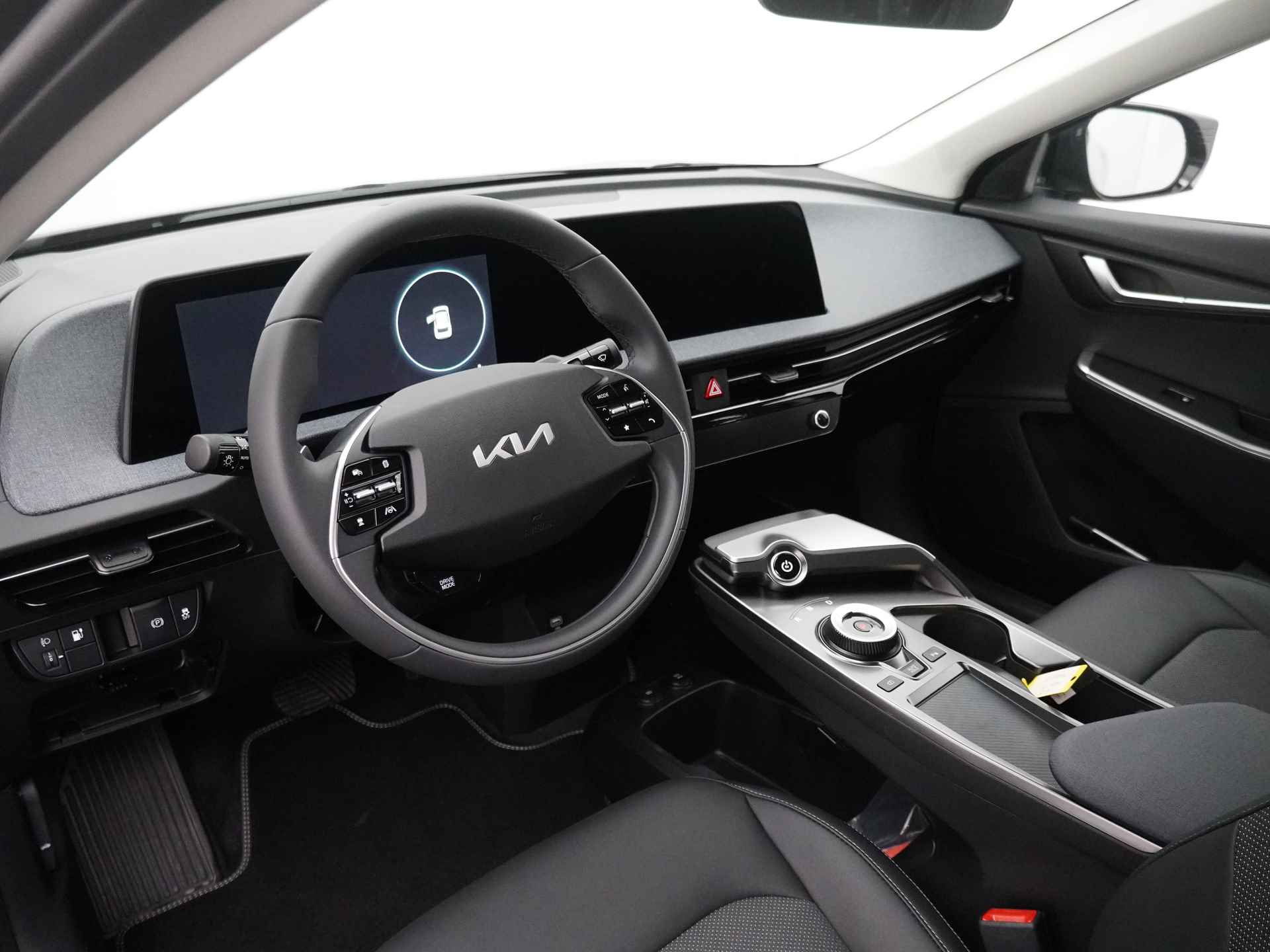 Kia Ev6 Light 58 kWh - Navigatie - Cruise Control - Apple CarPlay / Android Auto - Achteruitrijcamera - Parkeersensoren - Fabrieksgarantie tot 2031 - 18/47