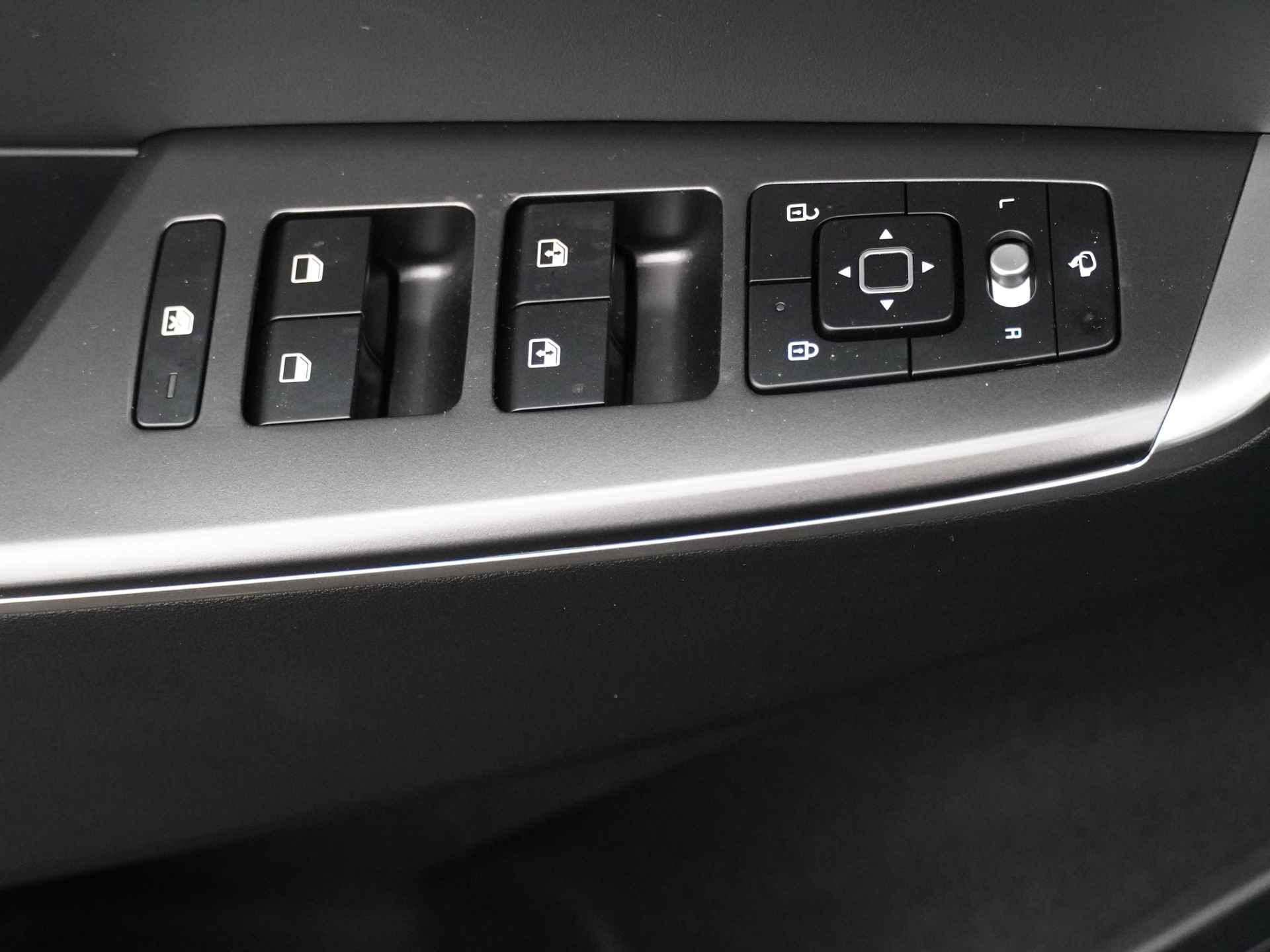 Kia Ev6 Light 58 kWh - Navigatie - Cruise Control - Apple CarPlay / Android Auto - Achteruitrijcamera - Parkeersensoren - Fabrieksgarantie tot 2031 - 21/47