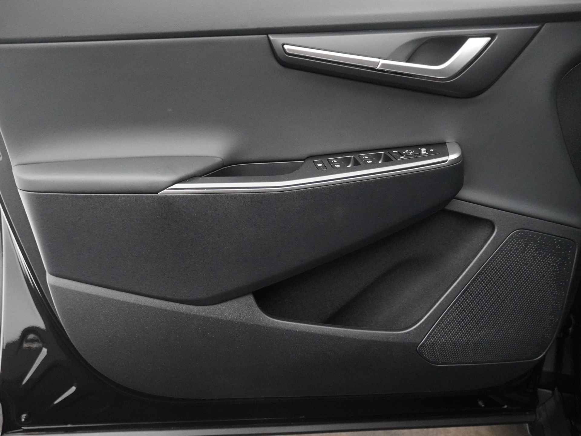 Kia Ev6 Light 58 kWh - Navigatie - Cruise Control - Apple CarPlay / Android Auto - Achteruitrijcamera - Parkeersensoren - Fabrieksgarantie tot 2031 - 22/47