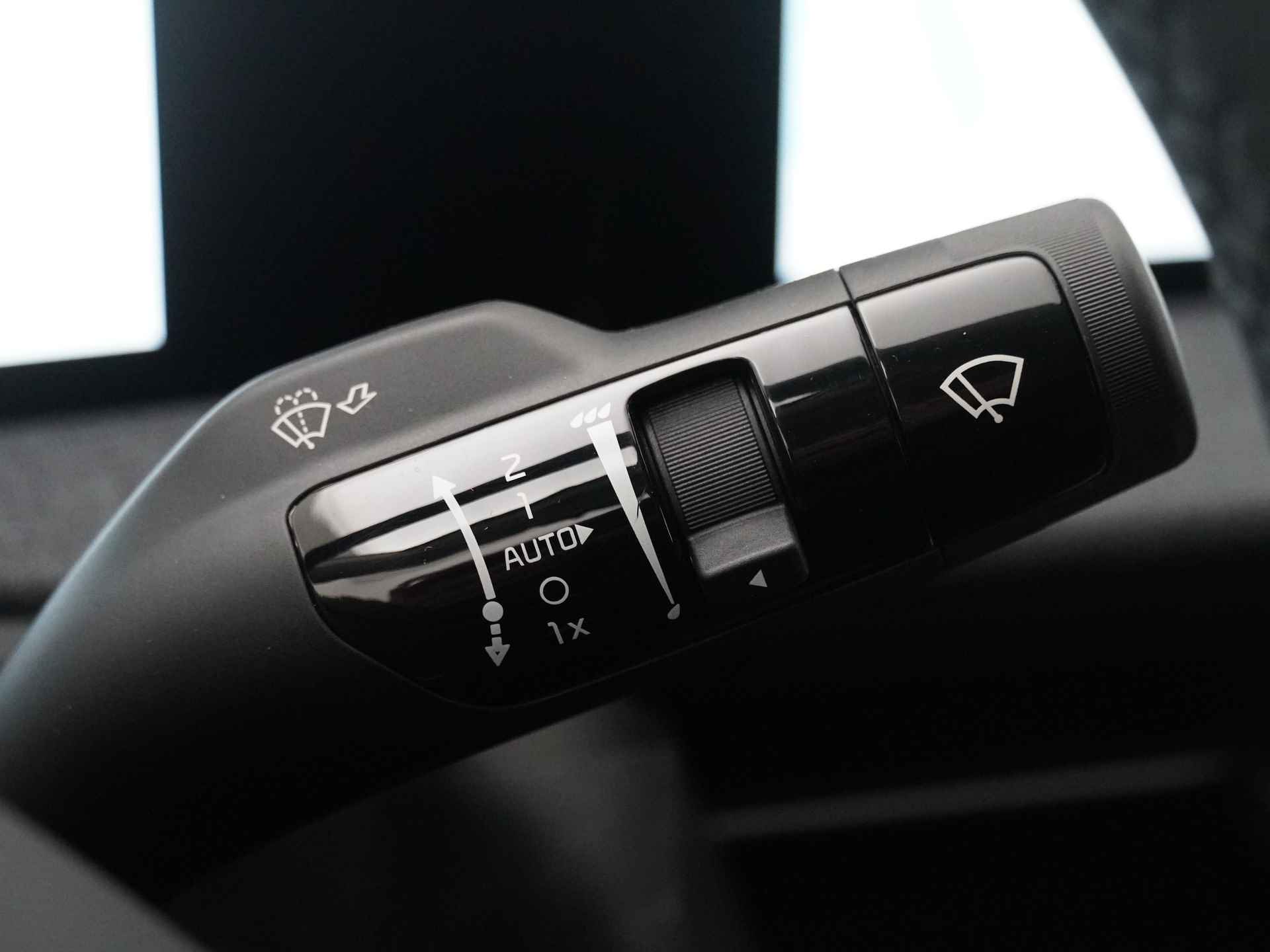 Kia Ev6 Light 58 kWh - Navigatie - Cruise Control - Apple CarPlay / Android Auto - Achteruitrijcamera - Parkeersensoren - Fabrieksgarantie tot 2031 - 26/47