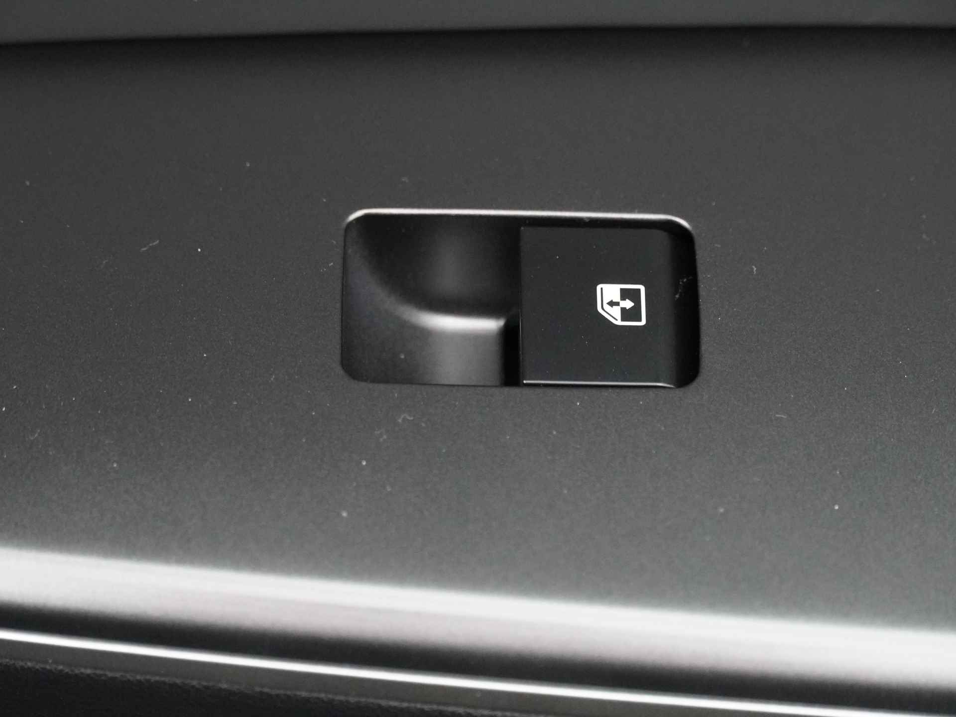 Kia Ev6 Light 58 kWh - Navigatie - Cruise Control - Apple CarPlay / Android Auto - Achteruitrijcamera - Parkeersensoren - Fabrieksgarantie tot 2031 - 43/47