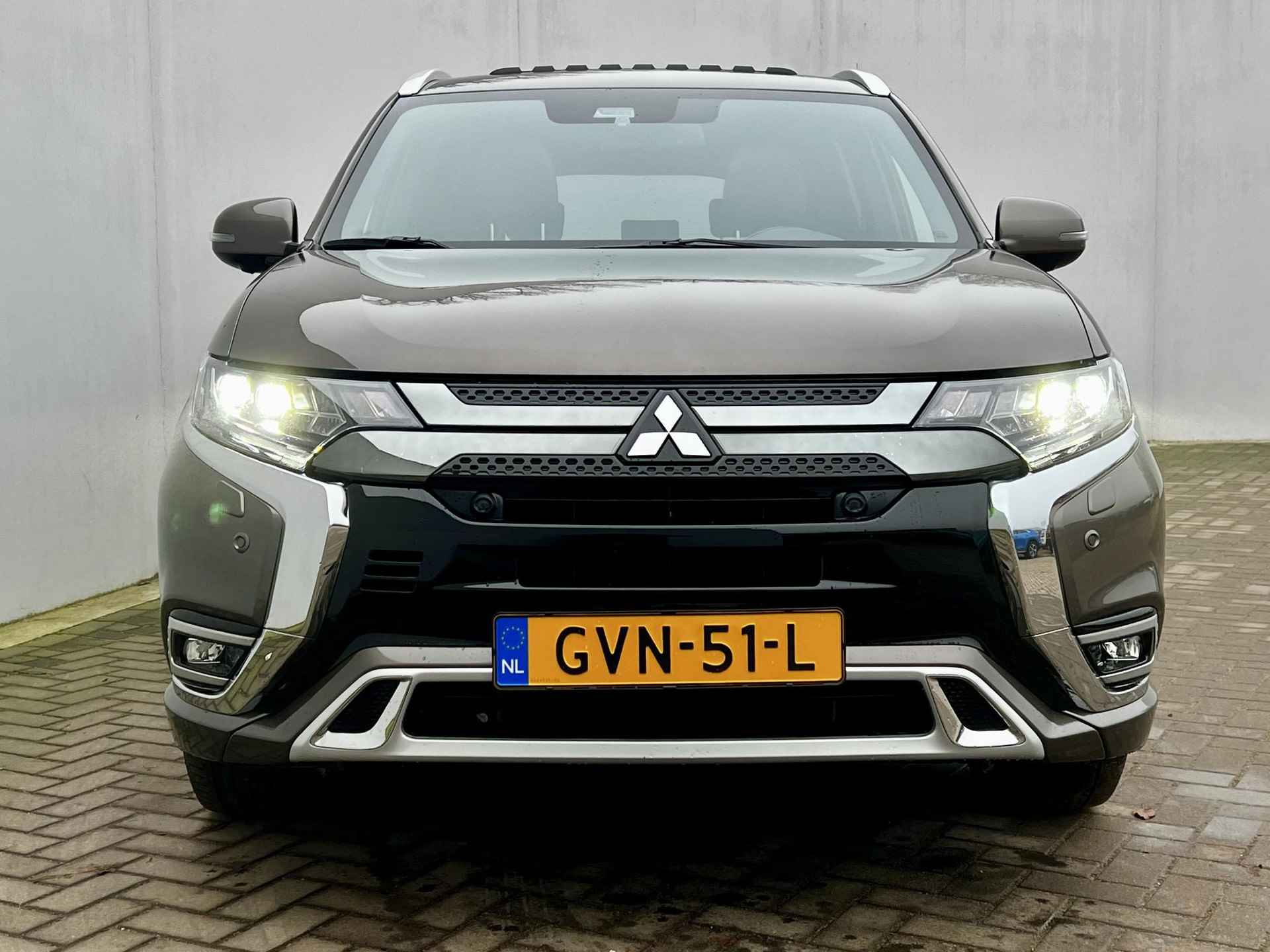 Mitsubishi Outlander 2.4 PHEV Instyle / Afneembare Trekhaak 1500kg Trekgewicht / Adaptieve Cruise / Schuifdak / Apple Carplay Android / - 53/55