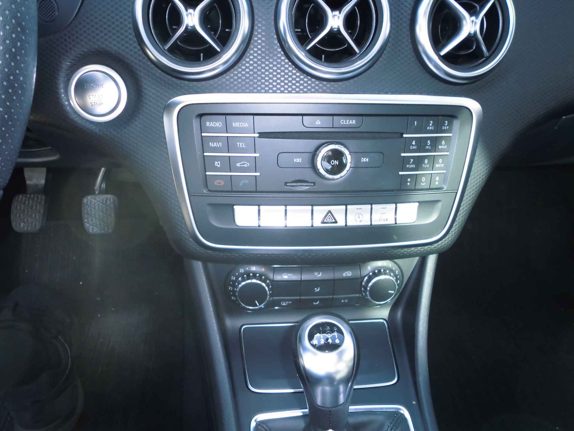 Mercedes-Benz A-Klasse 160 Sport Edition 73.000km !!! - 16/43