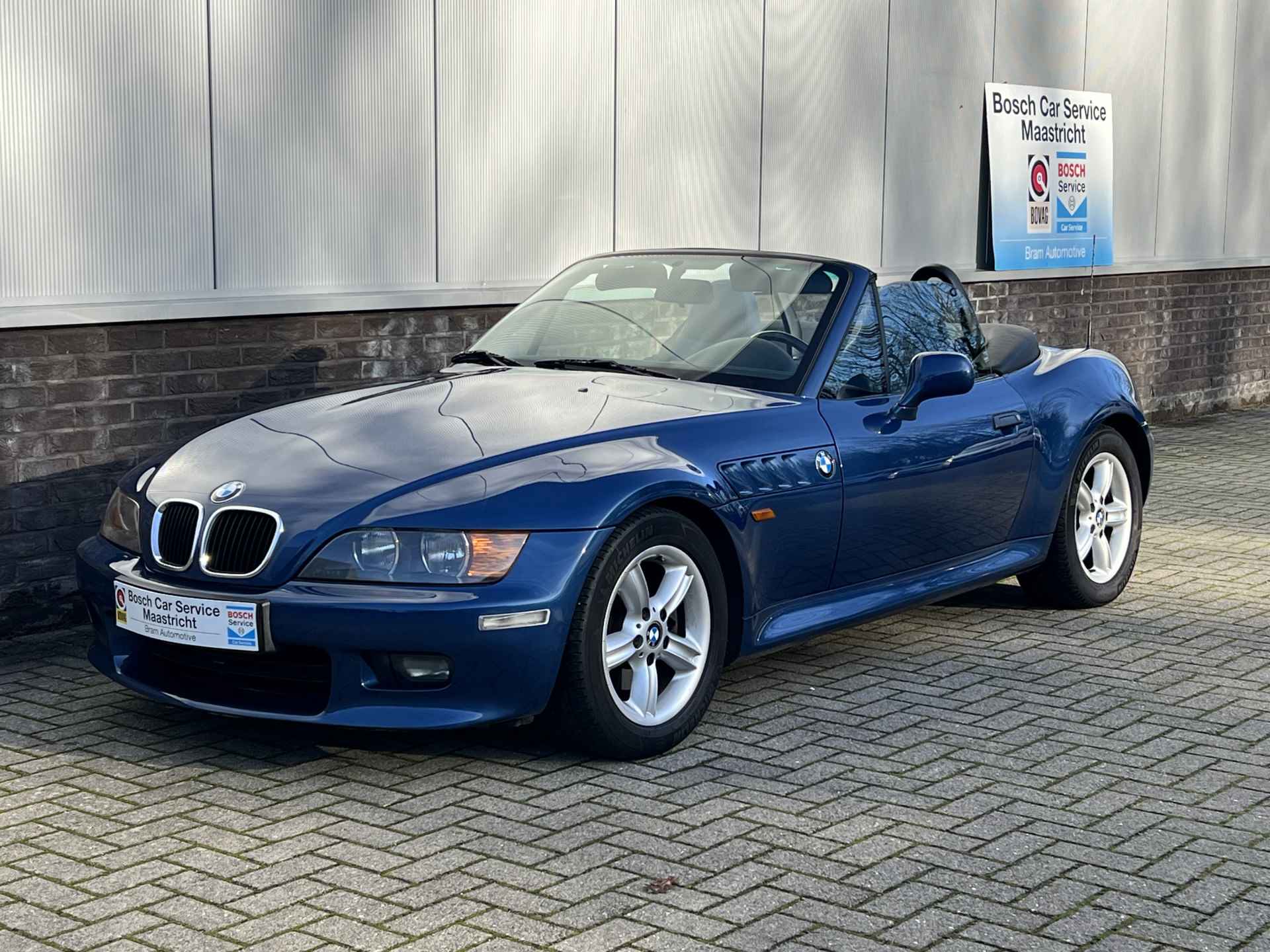 BMW Z3 Roadster 2.0 S | M-Sport | 1. Owner | Full service history | 2.0 S  Interesse, Proefrit? Bel of app met: 06-24 28 28 42 - 4/27