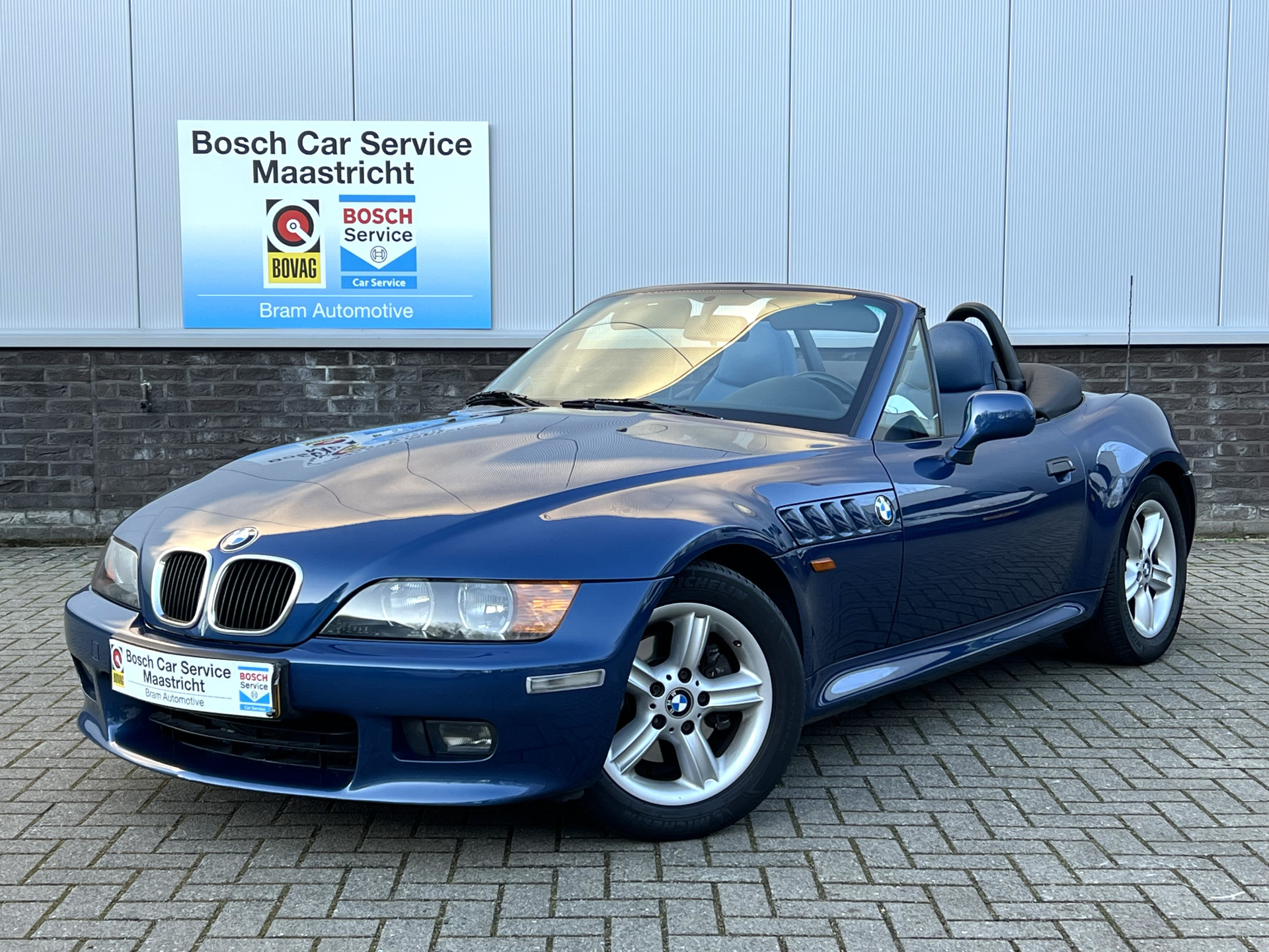 BMW Z3 Roadster 2.0 S | M-Sport | 1. Owner | Full service history | 2.0 S  Interesse, Proefrit? Bel of app met: 06-24 28 28 42