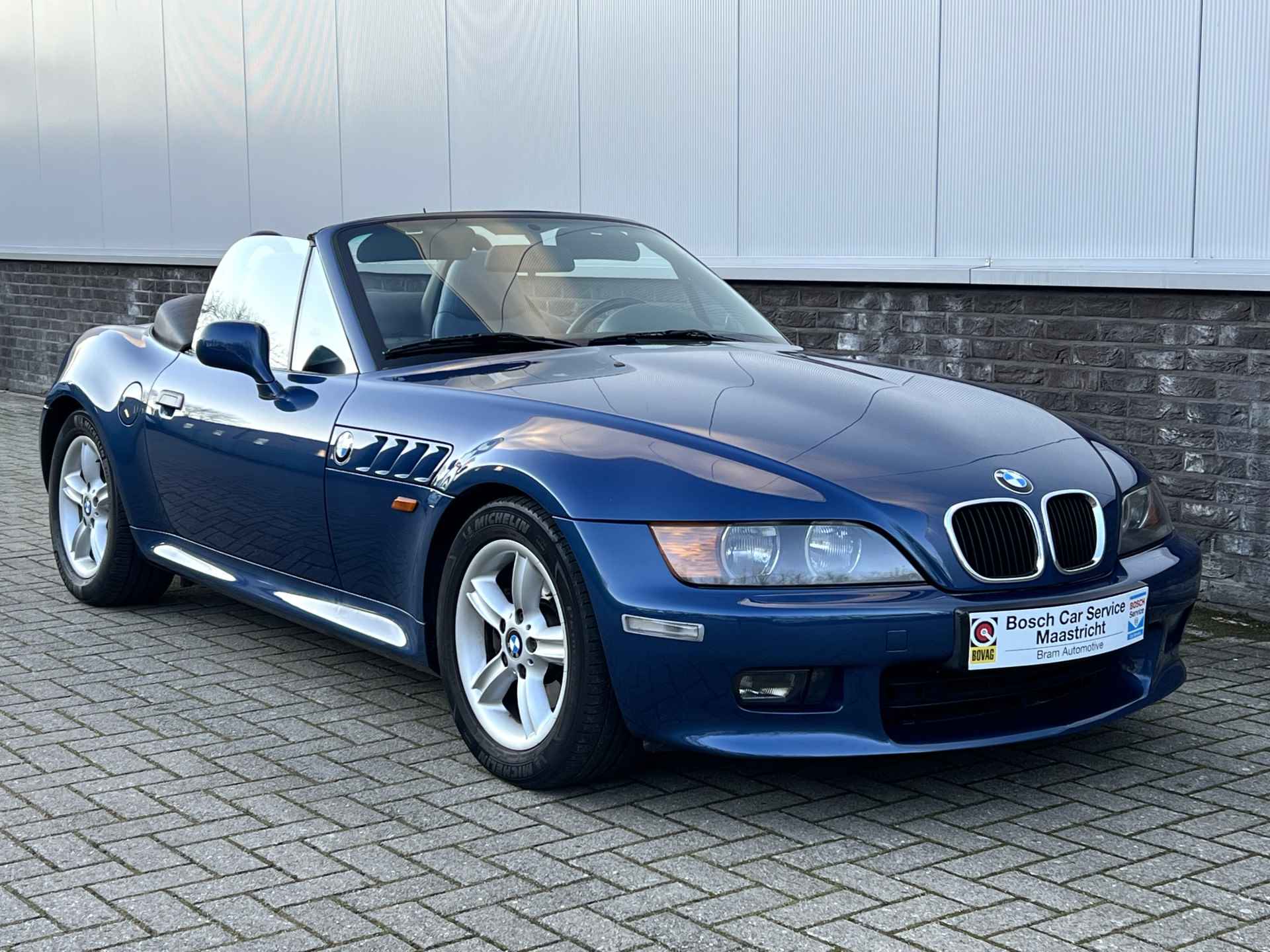 BMW Z3 Roadster 2.0 S | M-Sport | 1. Owner | Full service history | 2.0 S  Interesse, Proefrit? Bel of app met: 06-24 28 28 42 - 12/35