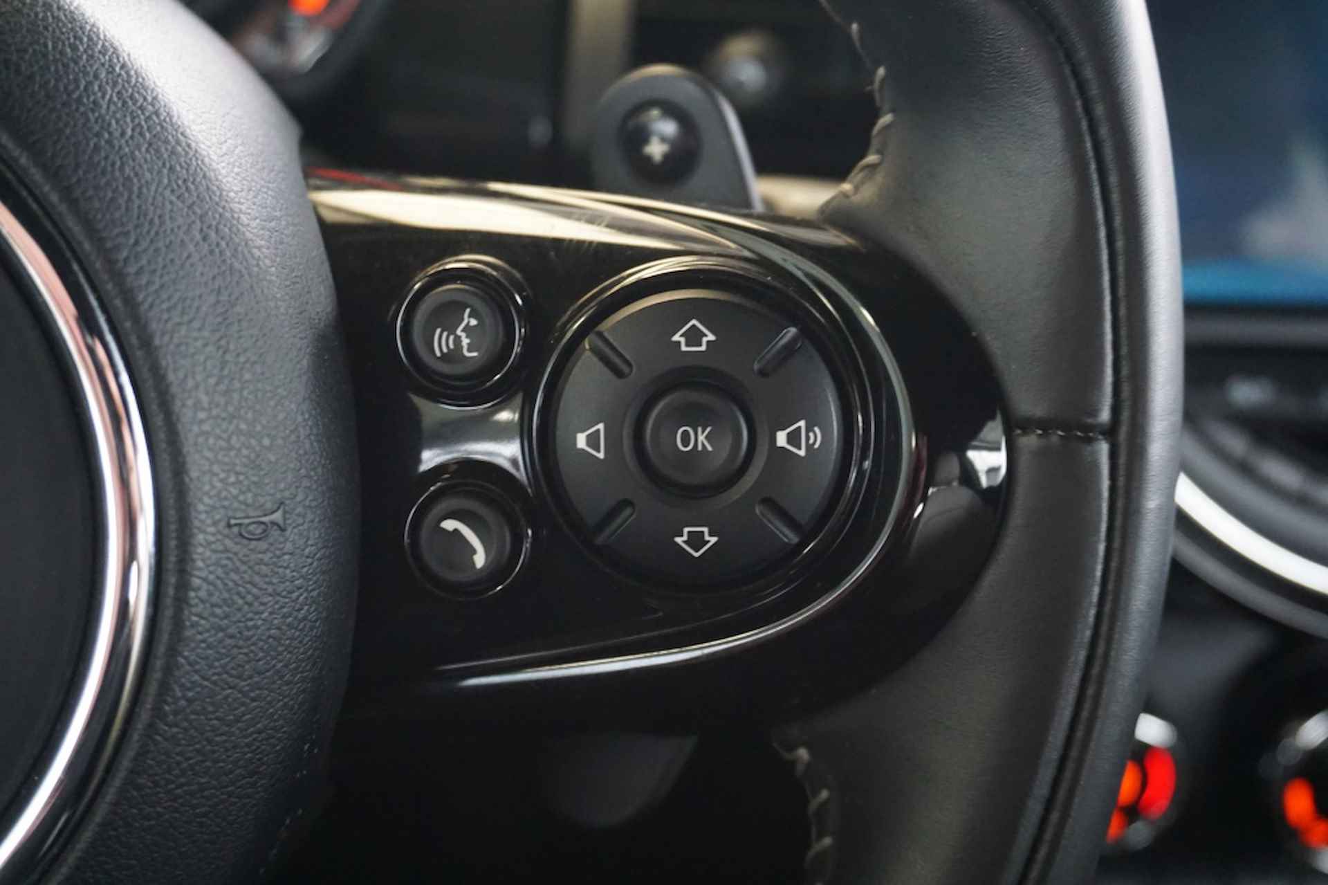 Mini Mini 2.0 Cooper S Chili Automaat | Stoelverwarming | Navigatie - 23/40