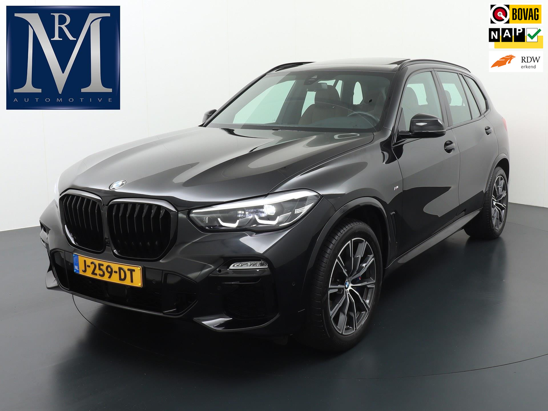 BMW X5 XDrive30d M SPORT High Executive | ELEK TREKHAAK | PANO | LEDER | bij viaBOVAG.nl