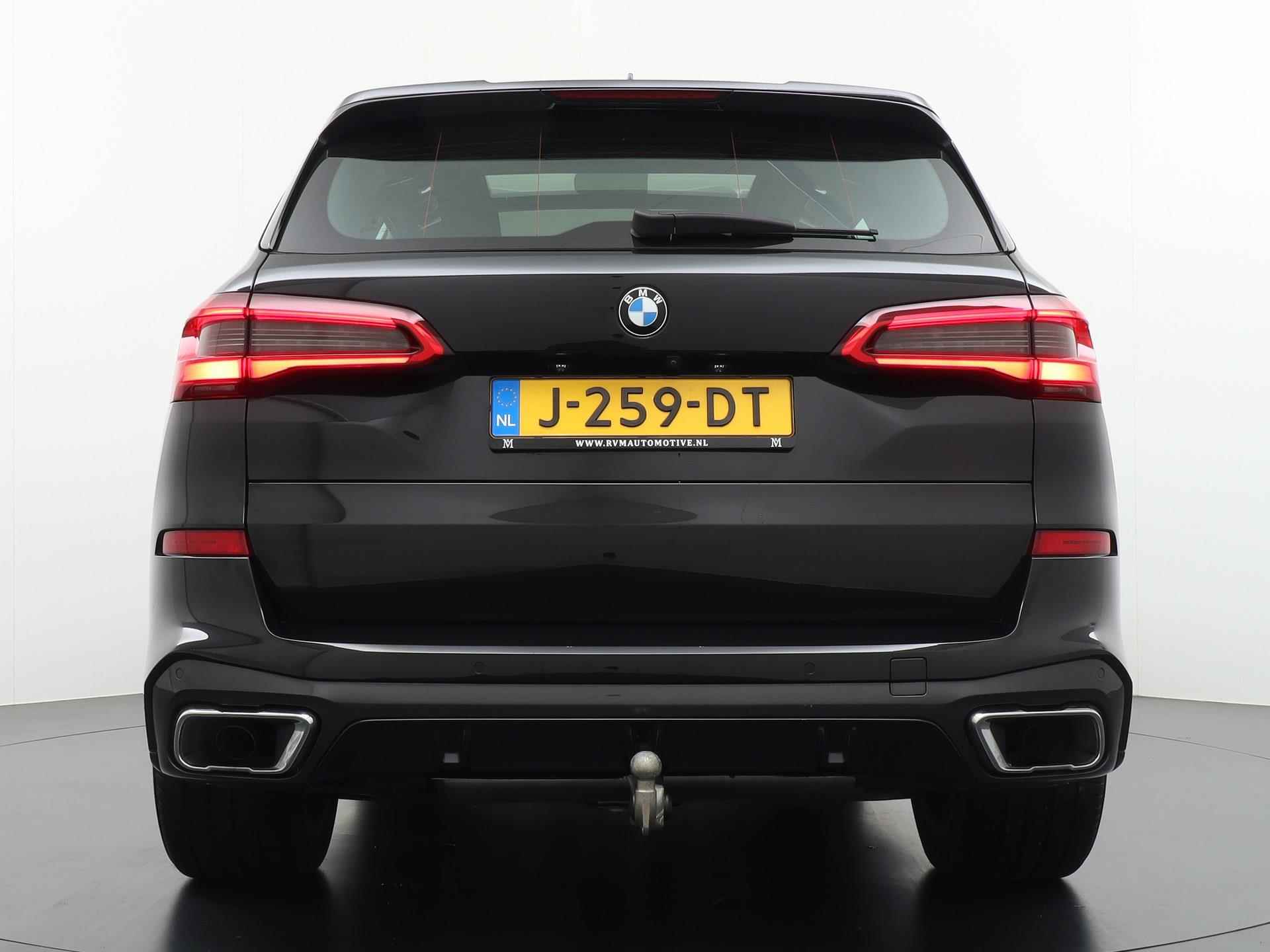 BMW X5 XDrive30d M SPORT High Executive | ELEK TREKHAAK | PANO | LEDER | - 7/56