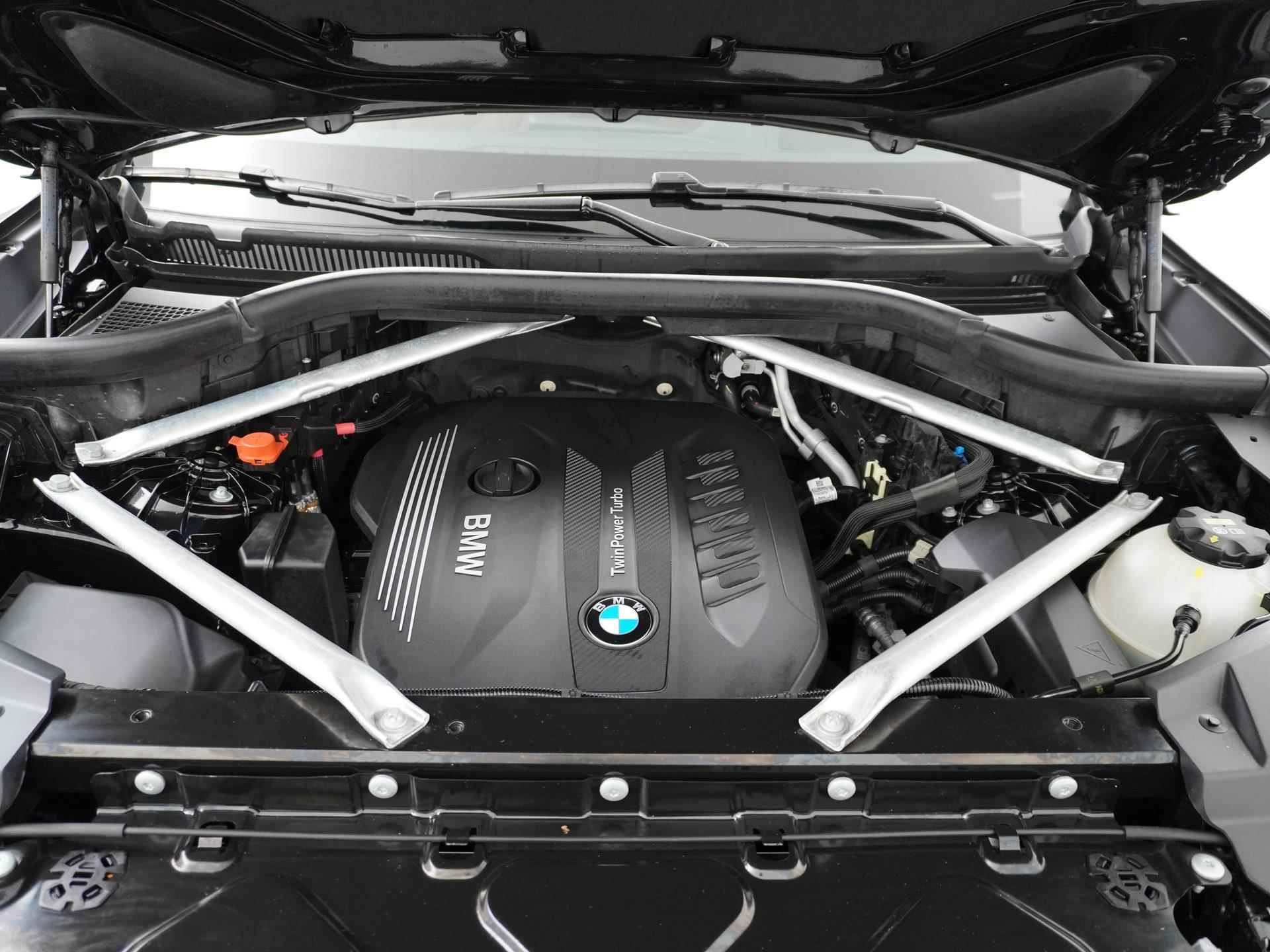 BMW X5 XDrive30d M SPORT High Executive | ELEK TREKHAAK | PANO | LEDER | - 19/56