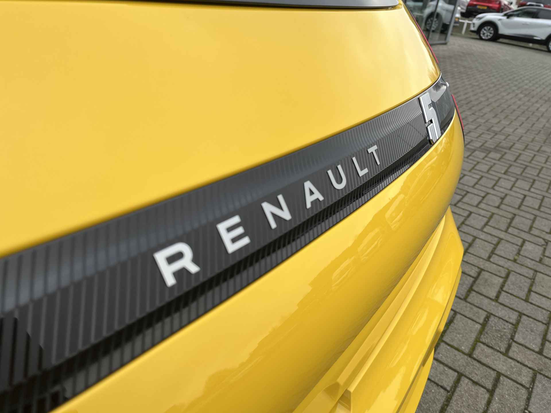 Renault 5 Comfort Range Iconic 52 kWh | Harman Kardon | Pack Safety | Pack Advanced Driving Assist - 7/56