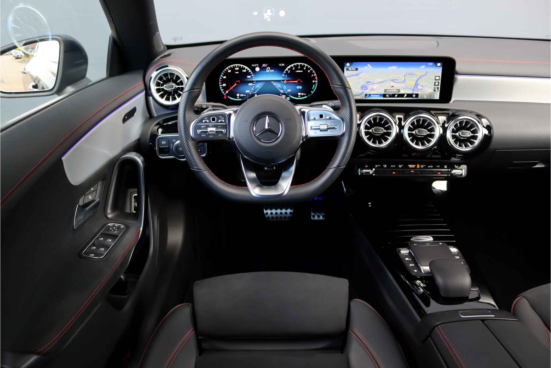 Mercedes-Benz CLA-Klasse Shooting Brake 250 e AMG Line Aut8, Distronic+, Head-up Display, Widescreen, Camera, Rijassistentiepakket, Sfeerverlichting, Carplay/Android Auto, Augmented Reality, Etc. - 26/45