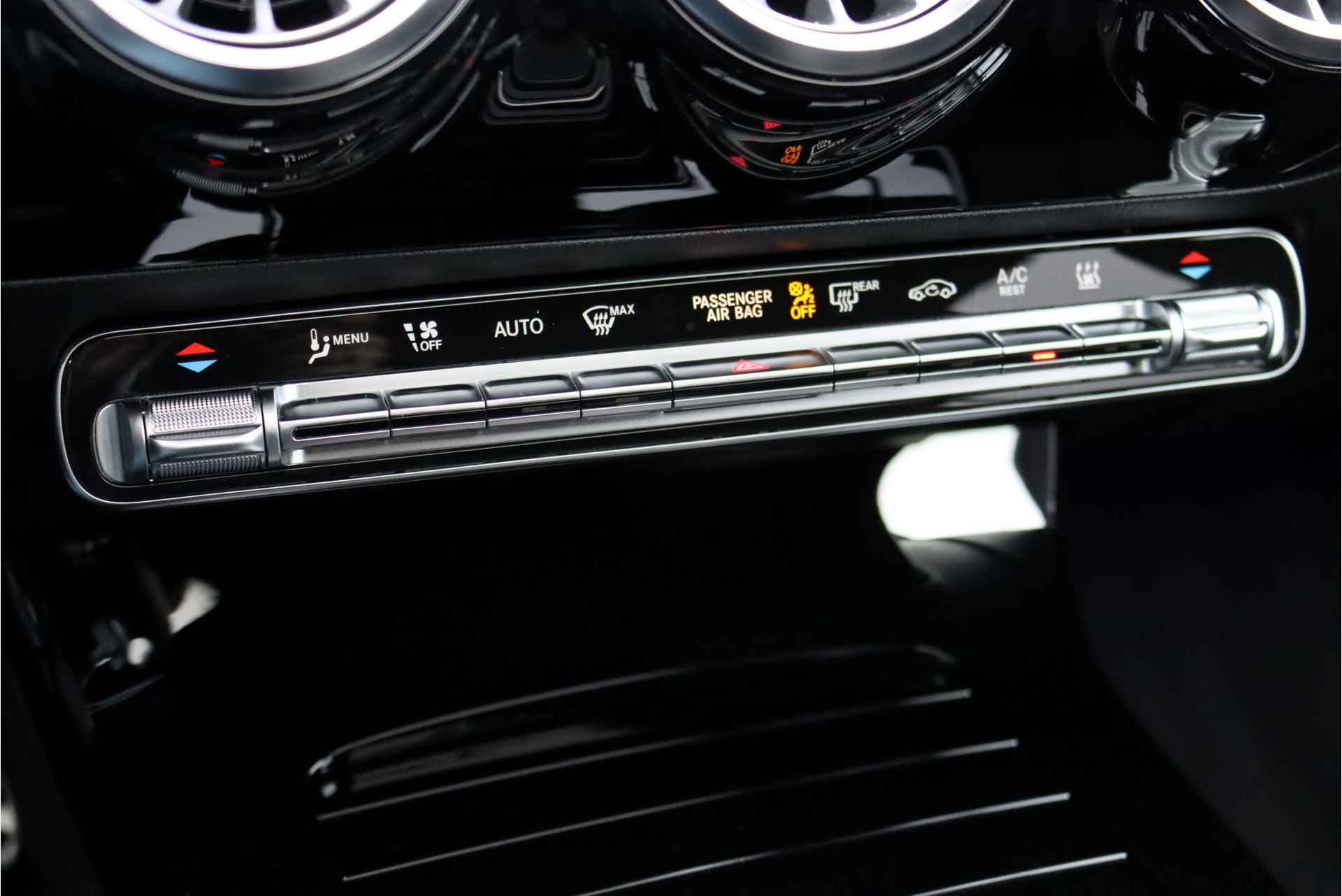 Mercedes-Benz CLA-Klasse Shooting Brake 250 e AMG Line Aut8, Distronic+, Head-up Display, Widescreen, Camera, Rijassistentiepakket, Sfeerverlichting, Carplay/Android Auto, Augmented Reality, Etc. - 30/45
