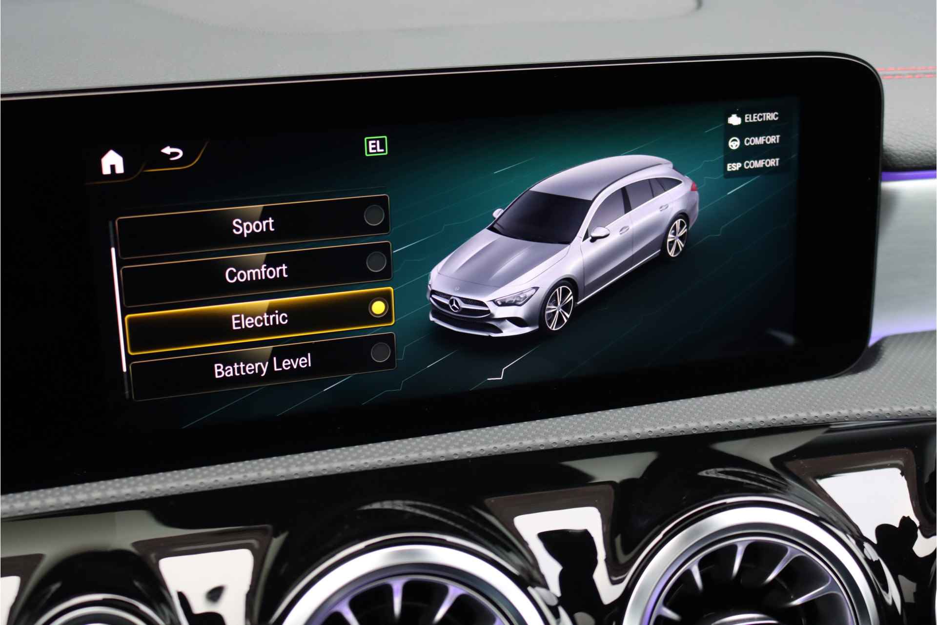 Mercedes-Benz CLA-Klasse Shooting Brake 250 e AMG Line Aut8, Distronic+, Head-up Display, Widescreen, Camera, Rijassistentiepakket, Sfeerverlichting, Carplay/Android Auto, Augmented Reality, Etc. - 33/45