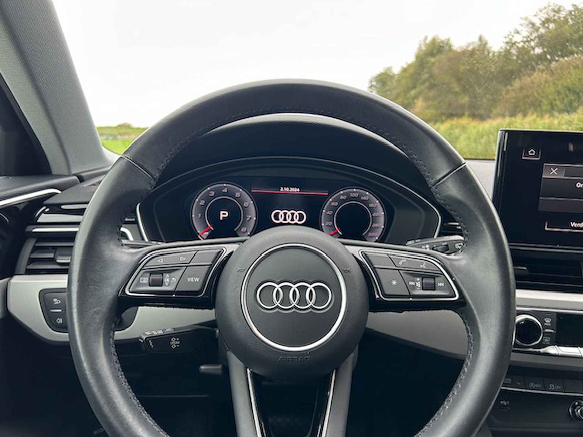 AUDI A4 Avant 35 TFSI Launch edition Business S tronic | Navigatie | Apple carplay / android auto | Cruise control | Elektr. achterklep | NAP | Rijklaar prijs! - 16/24