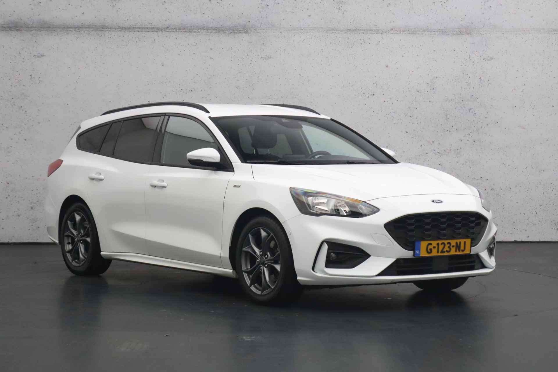 Ford FOCUS Wagon 1.0 EcoBoost ST Line Business | Camera | Parkeersensoren | Sportstoelen | Apple carplay - 24/30