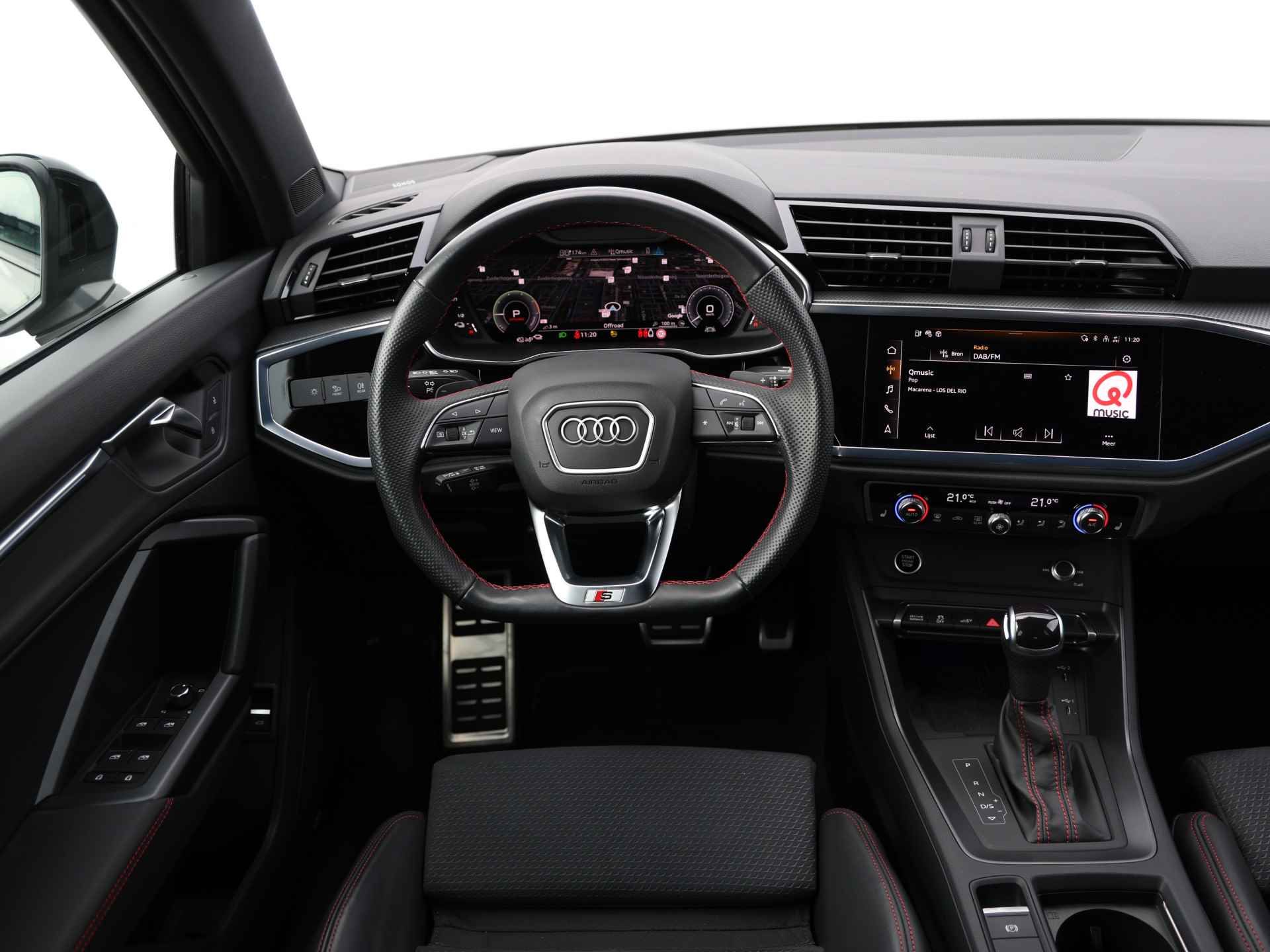 Audi Q3 45 TFSI e S edition 245pk | SONOS | Camera | Stoelverwarming | Keyless | Elek. best. stoel | Trekhaak | Matrix LED | 19" Velgen | Rood stiksel - 26/40