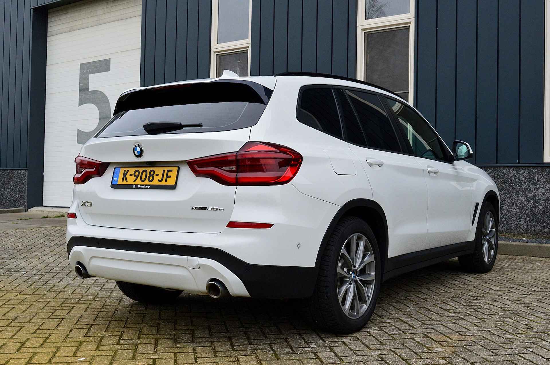 BMW X3 xDrive30e eDrive Edition Rijklaarprijs-Garantie Leder Sport interieur Trekhaak Camera Led - 5/36