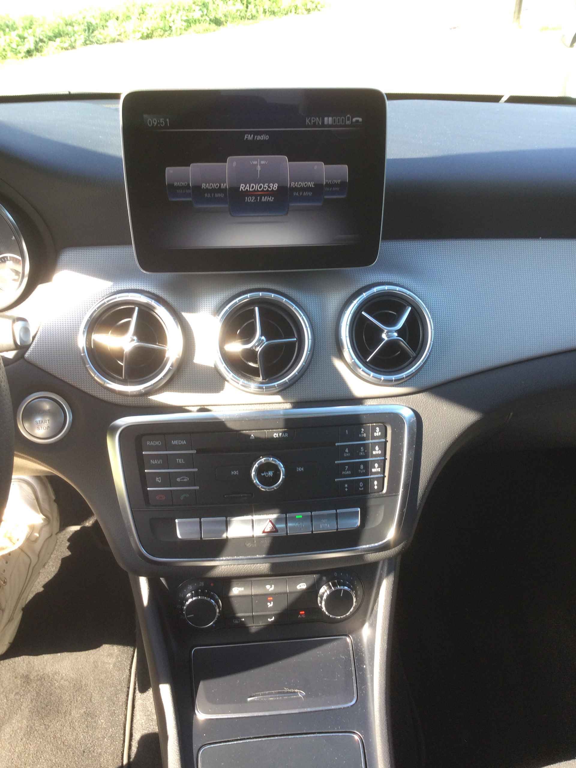 Mercedes-Benz CLA-Klasse 180 Ambition bj2018/51000km/automaat/alleen deze hele week voor 21100 vasteprijs!! - 9/12