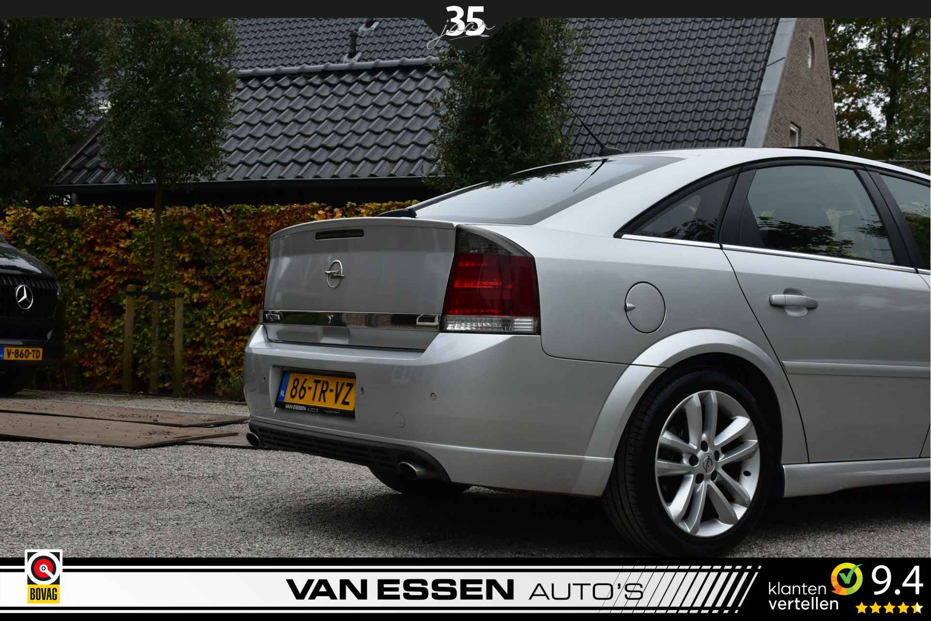 Opel Vectra GTS 2.2 16V Executive Aut. Pano Leer Stoelverwarming Nieuwe APK! NL-Auto! - 27/28