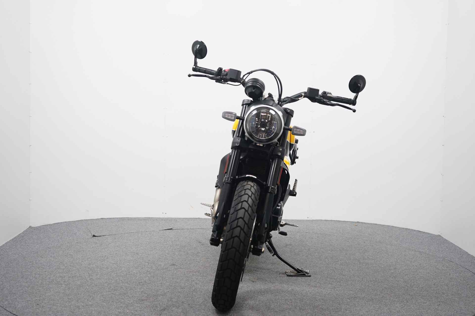 Ducati Scrambler Full Throttle - 3/16