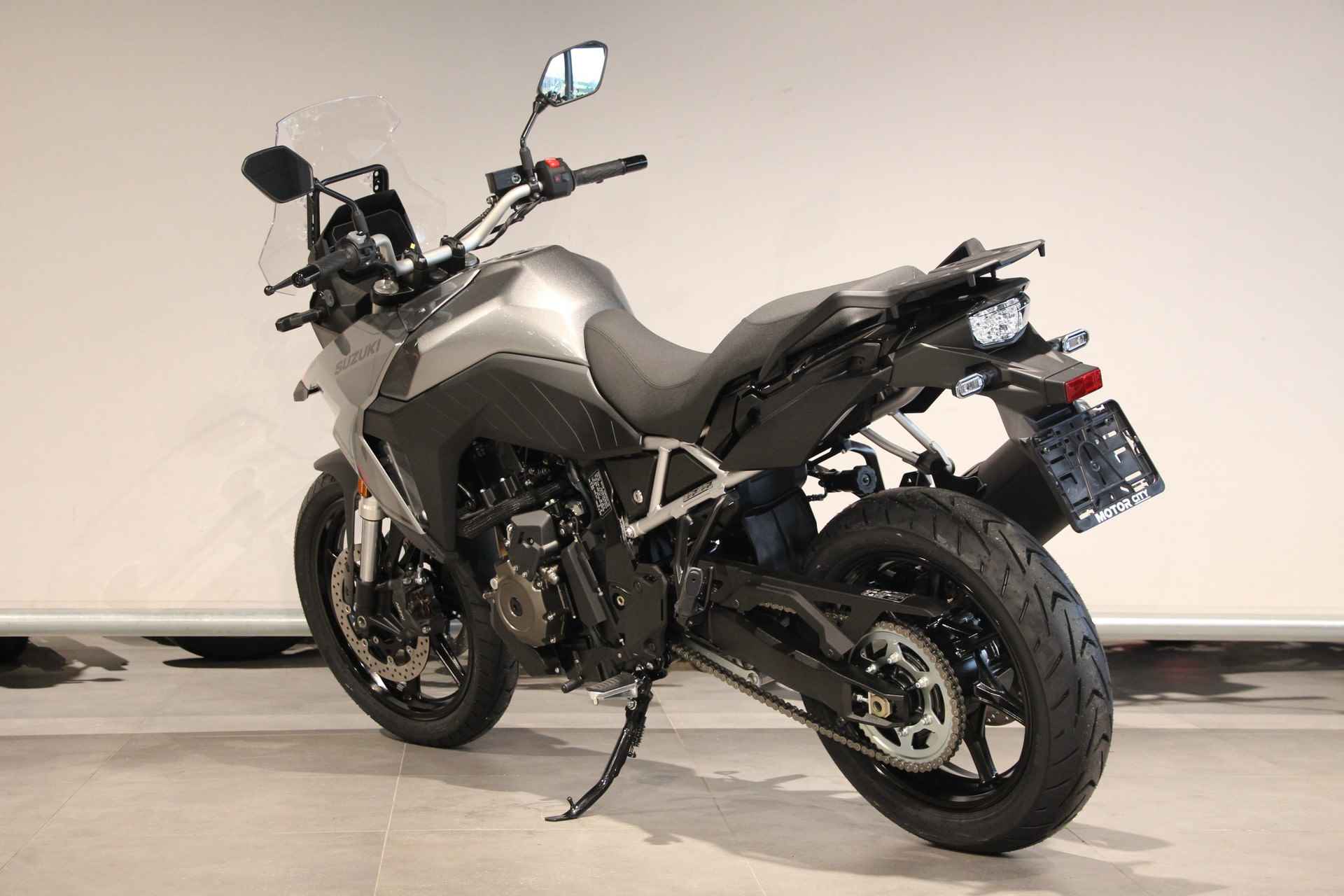 Suzuki V-STROM 800 - 6/14