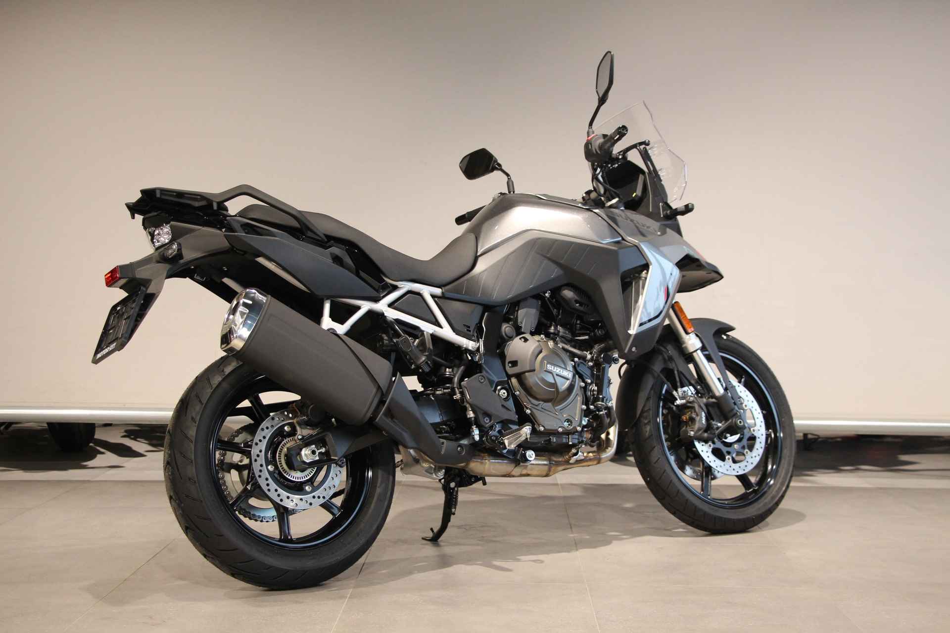 Suzuki V-STROM 800 - 8/14