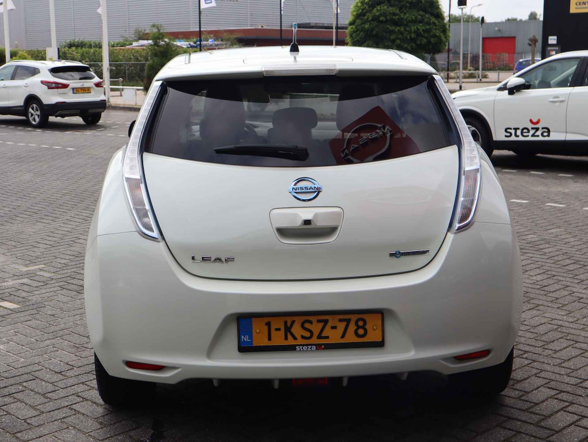 Nissan LEAF Base 24 kWh / lage kilometerstand / Navigatie / Parkeercamera - 4/24