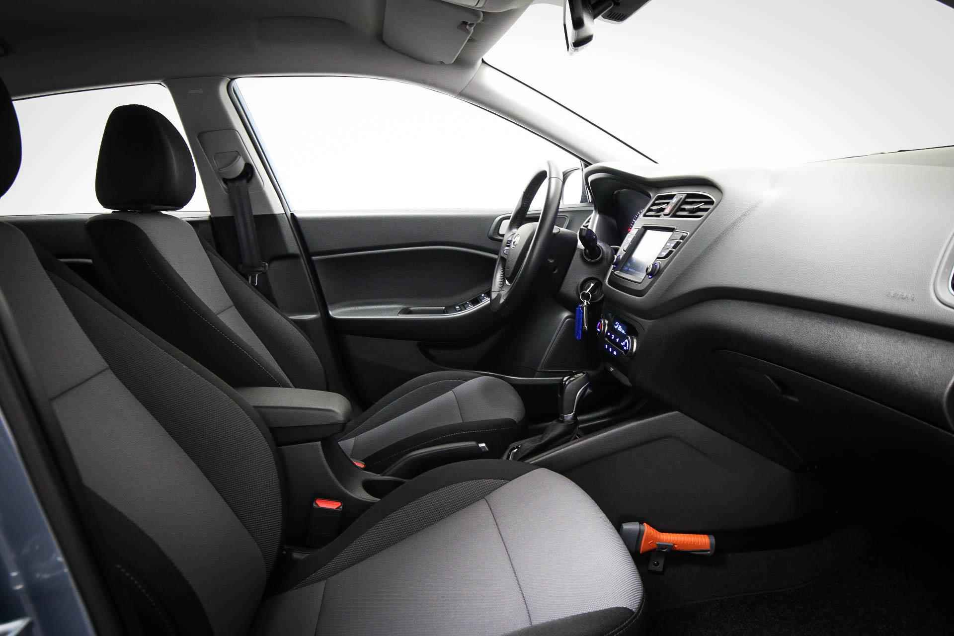 Hyundai i20 1.0 T-GDI Comfort | AUTOMAAT | NAVIGATIE | DAB | CAMERA - 4/47