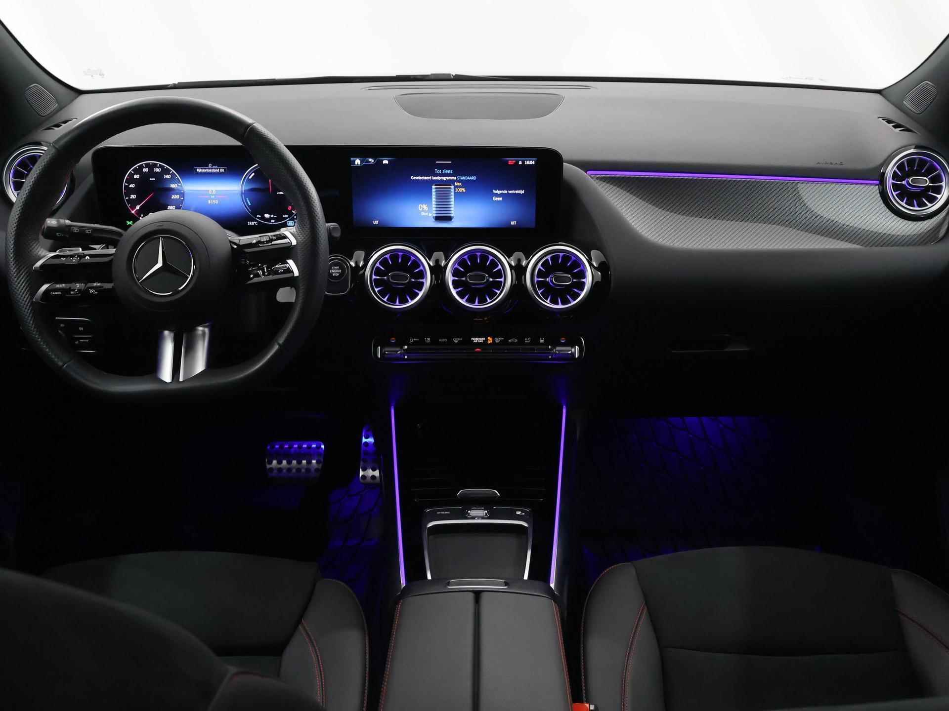 Mercedes-Benz GLA-klasse 250 e AMG Line | Widescreen | Adaptieve CruiseControl | Sportstoelen | Ele. kofferdeksel | Navigatie | PDC | Climate Control | Sfeerverlichting | - 9/43