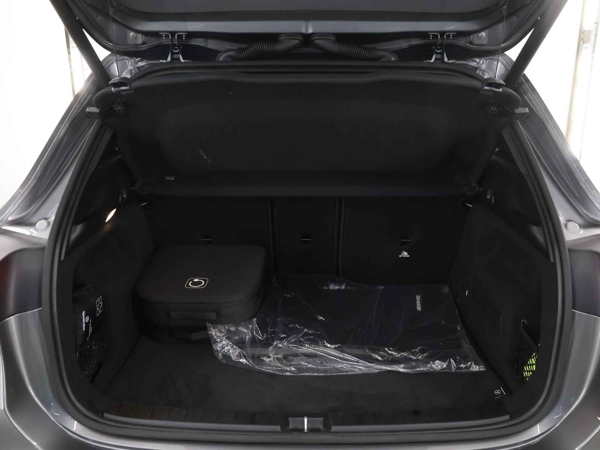 Mercedes-Benz GLA-klasse 250 e AMG Line | Widescreen | Adaptieve CruiseControl | Sportstoelen | Ele. kofferdeksel | Navigatie | PDC | Climate Control | Sfeerverlichting | - 38/43