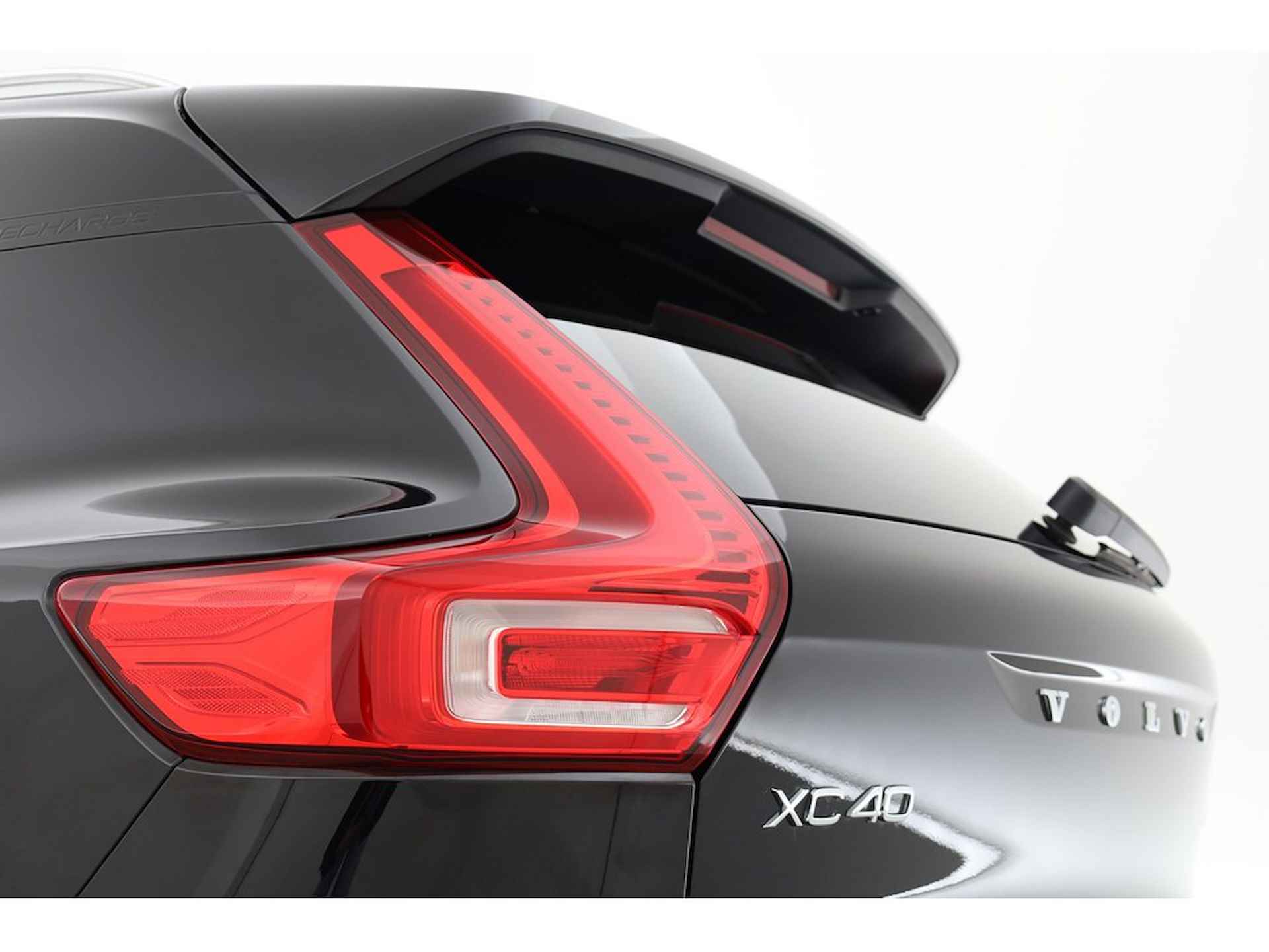 Volvo XC40 1.5 211PK T4 Recharge Inscription, ACC, Blis Leer, H&K Audio - 9/32