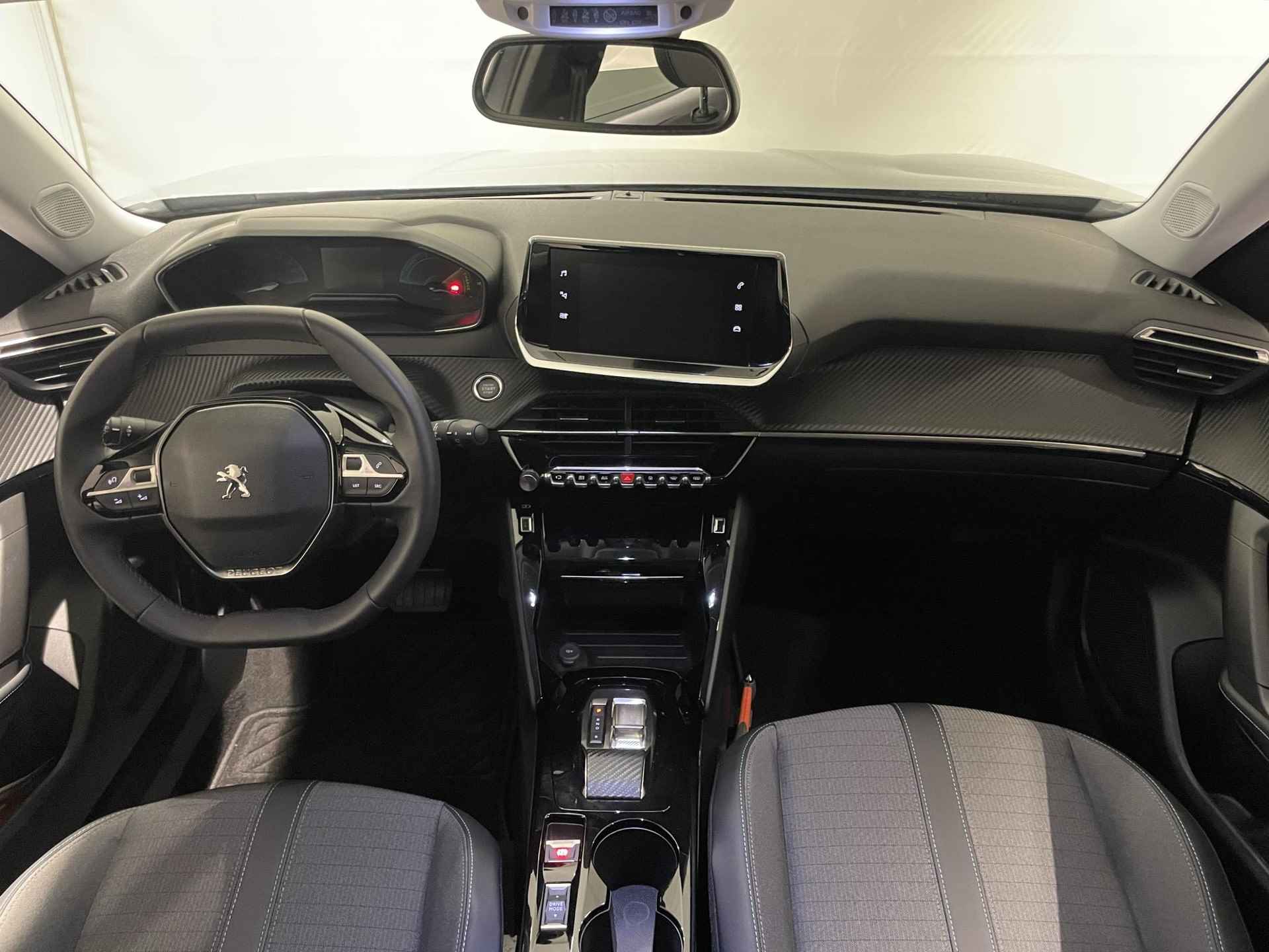 Peugeot e-2008 EV Allure 50 kWh | Navigatie | Climate control | Apple Carplay/Android Auto | Cruise control - 10/29