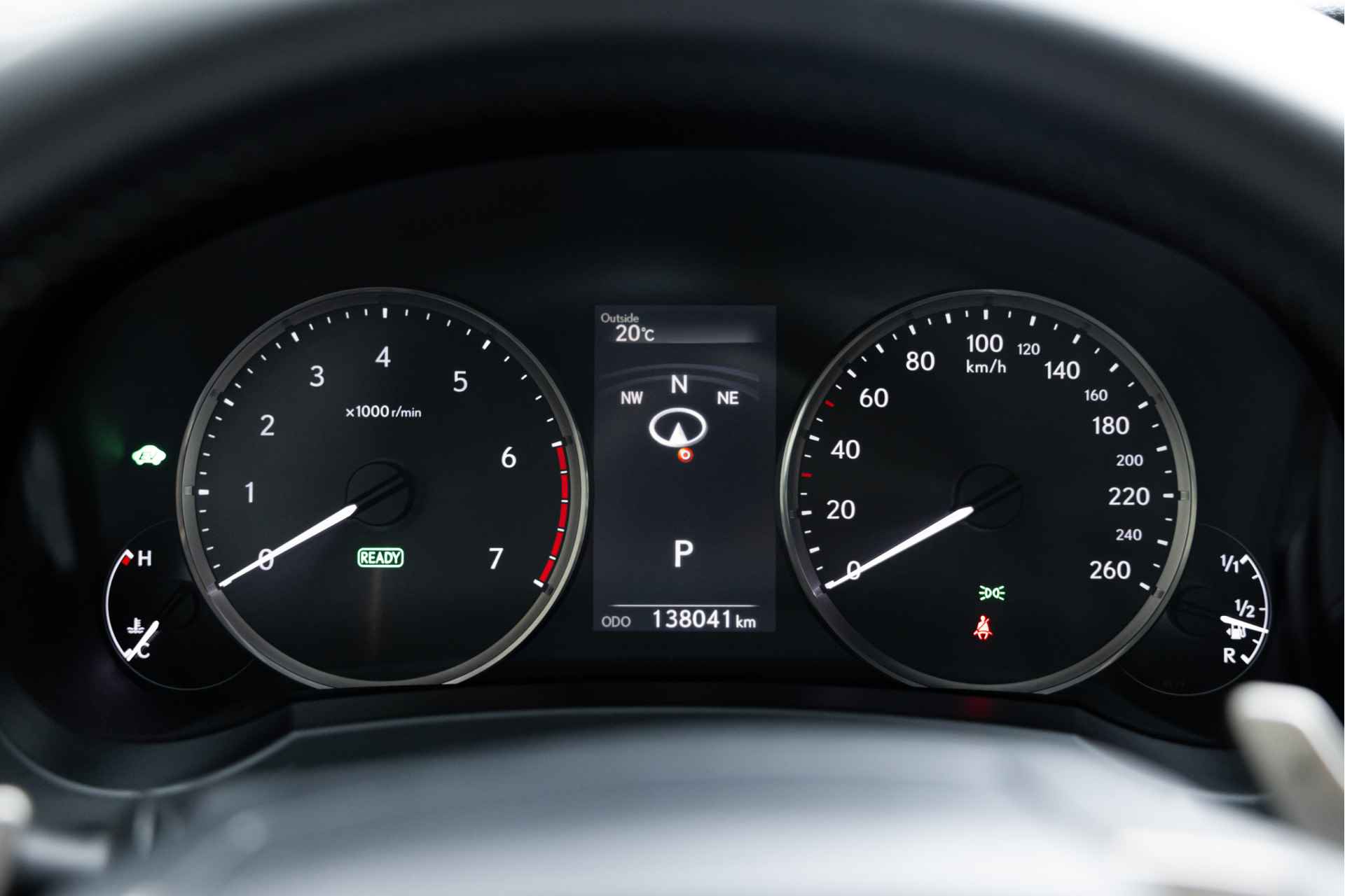 Lexus IS 300h Hybrid Edition 30 | Schuif-/Kanteldak | Adaptive Cruise Control | Voorstoelen verwarmd | Navigatie | - 7/54