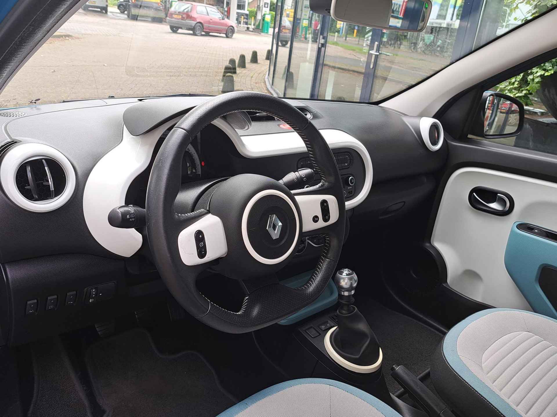 Renault Twingo 0.9 TCe Dynamique 90PK Cabrio | Climate Control | Cruise Control | LM Velgen | Elektrisch vouwdak - 14/25