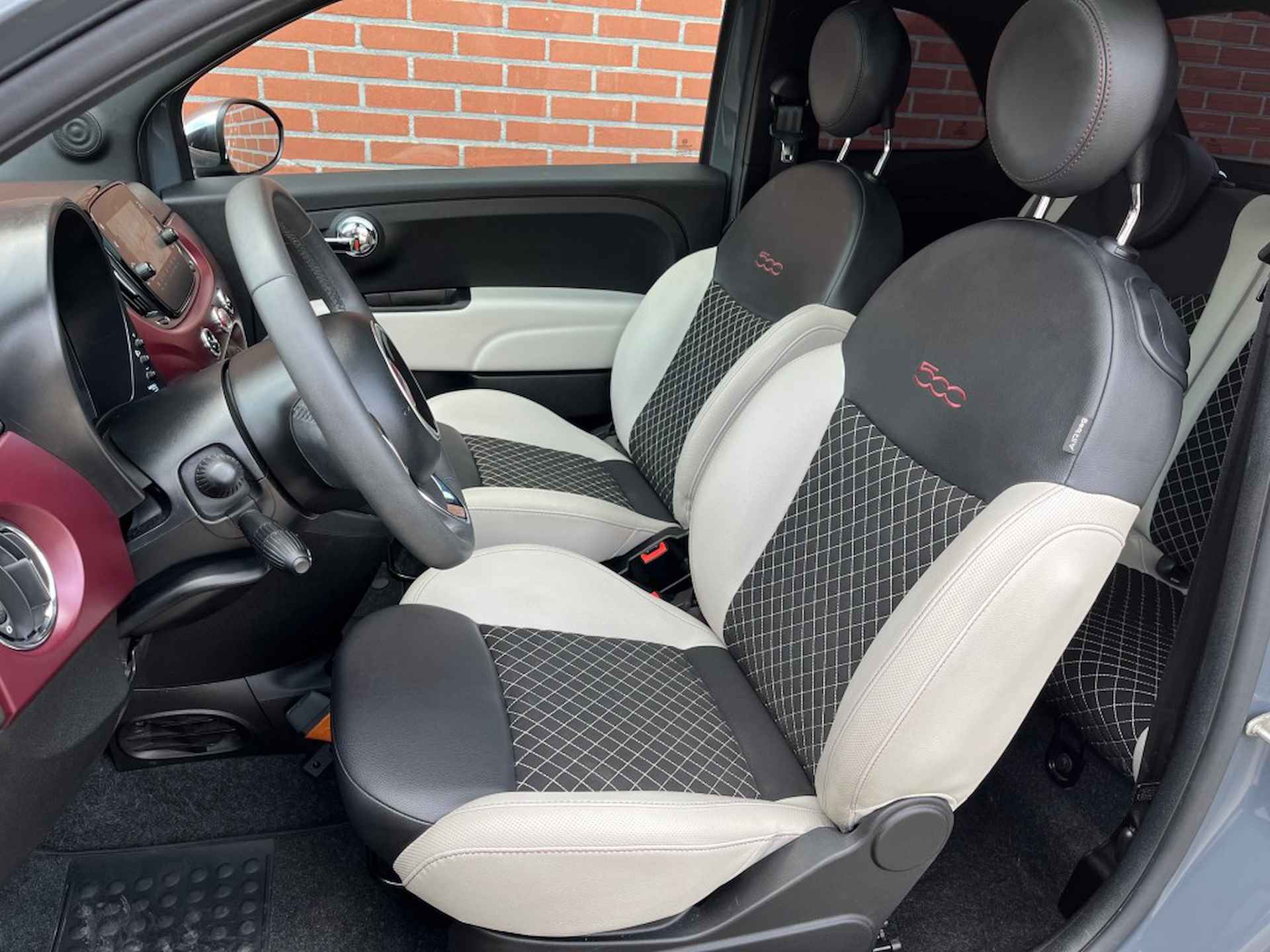 FIAT 500 1.2 STAR / 1E EIGENAAR / NAVI CARPLAY PANO CRUISE PDC - 7/25