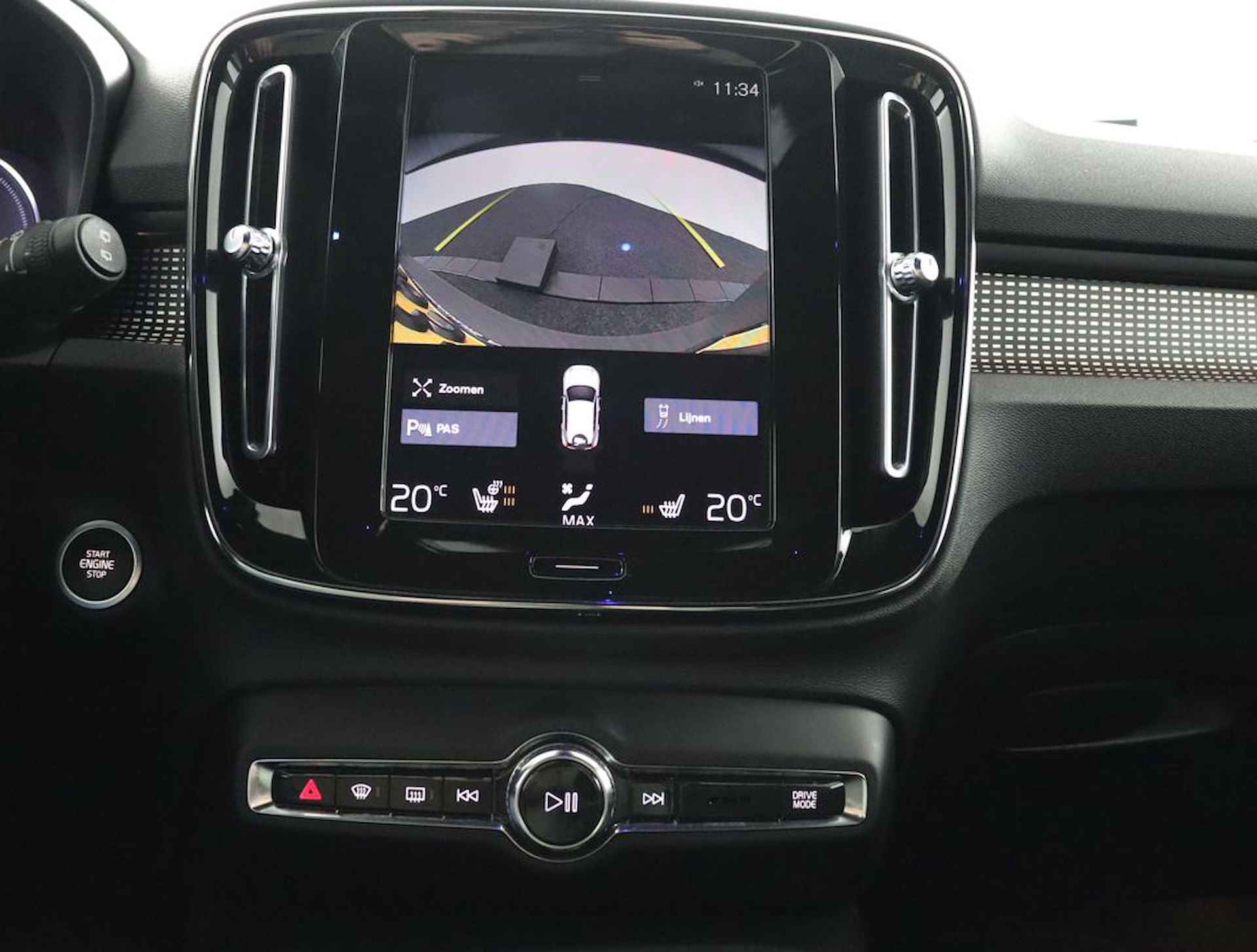 Volvo XC40 Recharge T5 Plug-in hybride R-Design Lederen interieur | Stoelverwarming voor + achter | Stuurwielverwarming | Parkeerverwarming met timer | Parkeercamera | Parkeersensoren voor + achter | 19'' LM velgen - 8/60