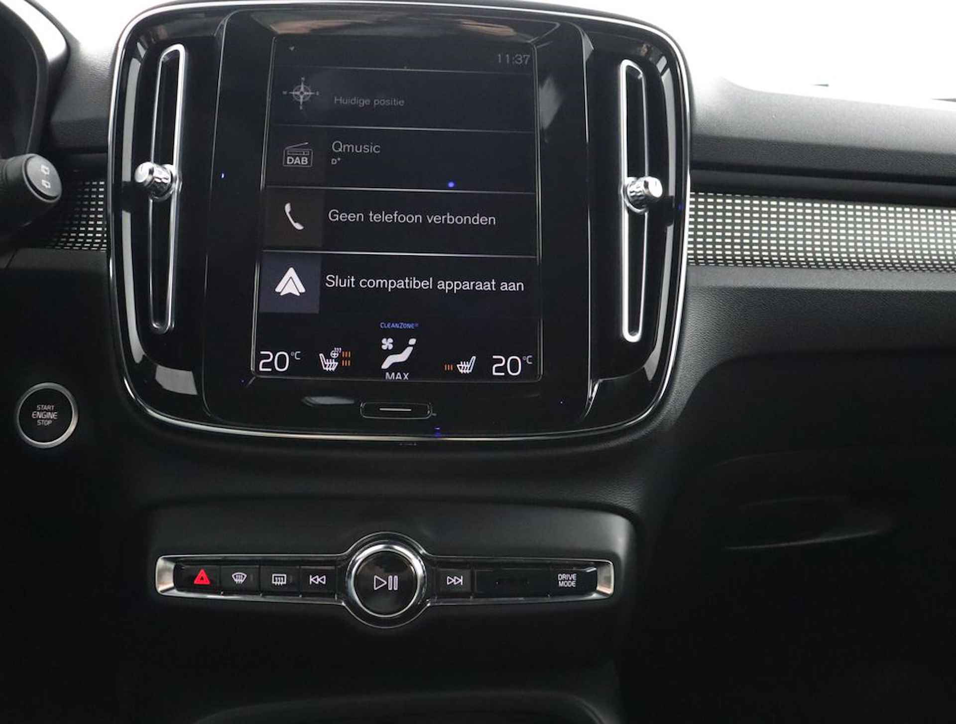 Volvo XC40 Recharge T5 Plug-in hybride R-Design Lederen interieur | Stoelverwarming voor + achter | Stuurwielverwarming | Parkeerverwarming met timer | Parkeercamera | Parkeersensoren voor + achter | 19'' LM velgen - 57/60