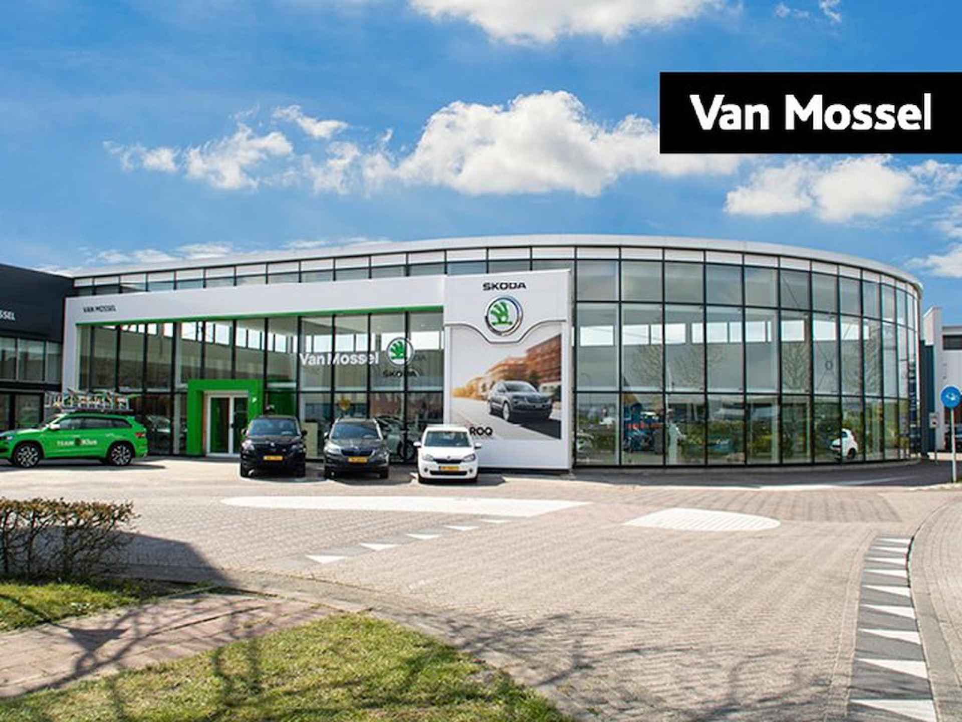 Skoda Octavia 1.5 TSI Greentech Business Edition 150 PK | Navigatie | Trekhaak | Apple Carplay/Android Auto | Climate Control | Adaptive Cruise Control | Schuifdak | Achteruitrijcamera | Privacy Glass | Parkeersensoren | Lichtmetalen velgen | - 38/39