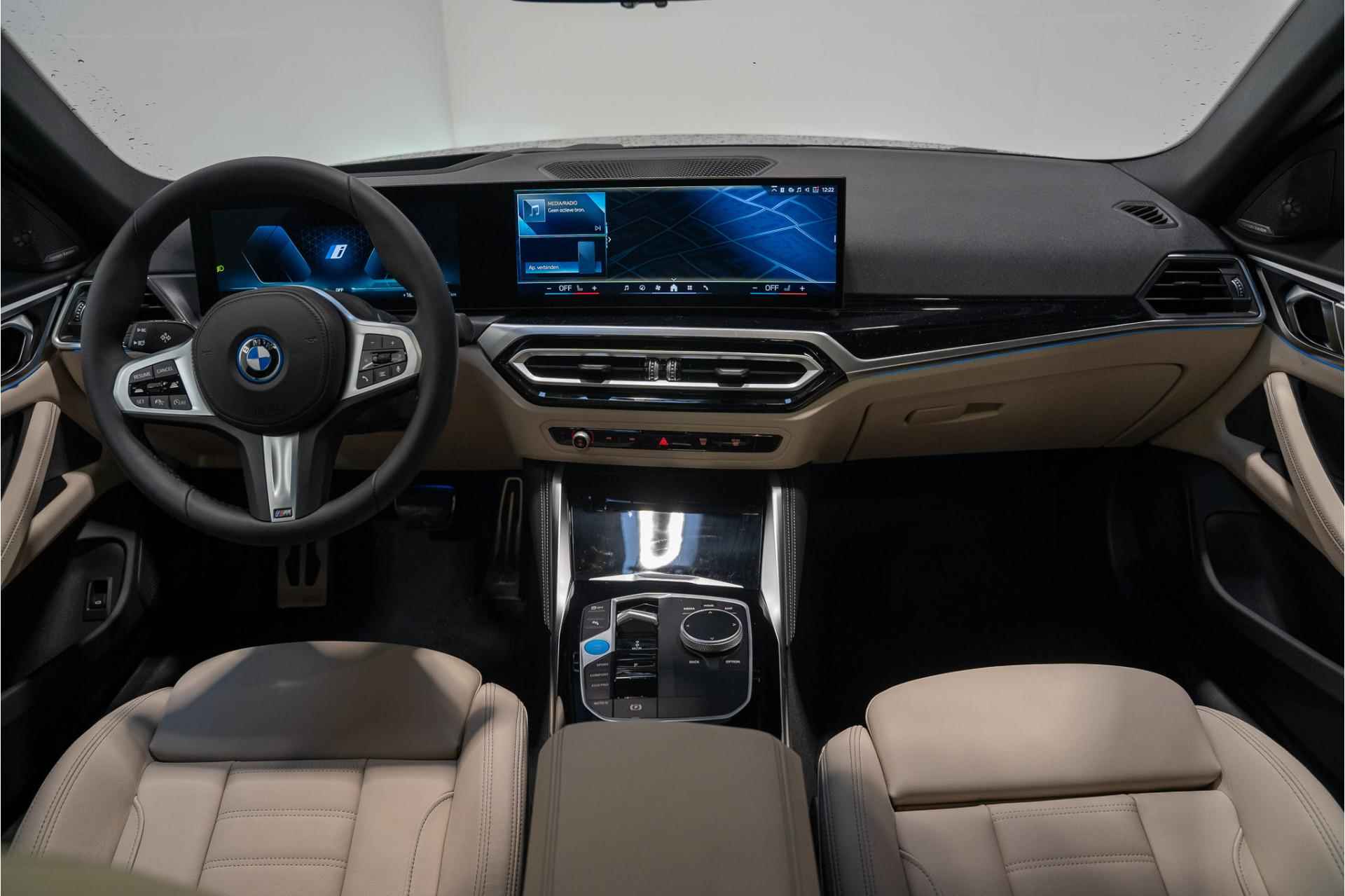 BMW i4 eDrive35 High Executive M Sportpakket - 3/23