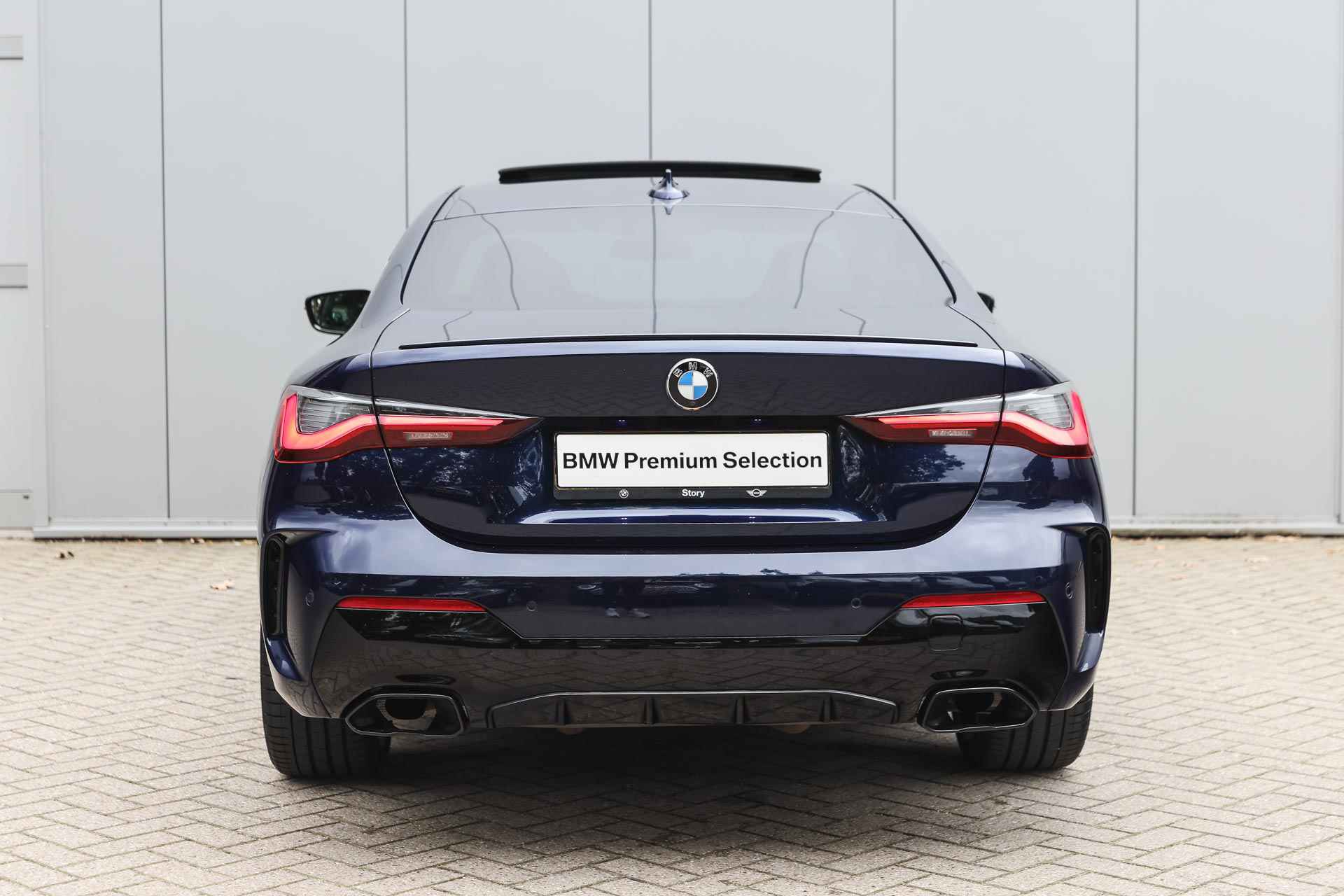 BMW 4 Serie Coupé M440i xDrive High Executive Automaat / Schuif-kanteldak / Laserlicht / M Sportstoelen / Parking Assistant Plus / Adaptief M onderstel / Comfort Access - 8/42