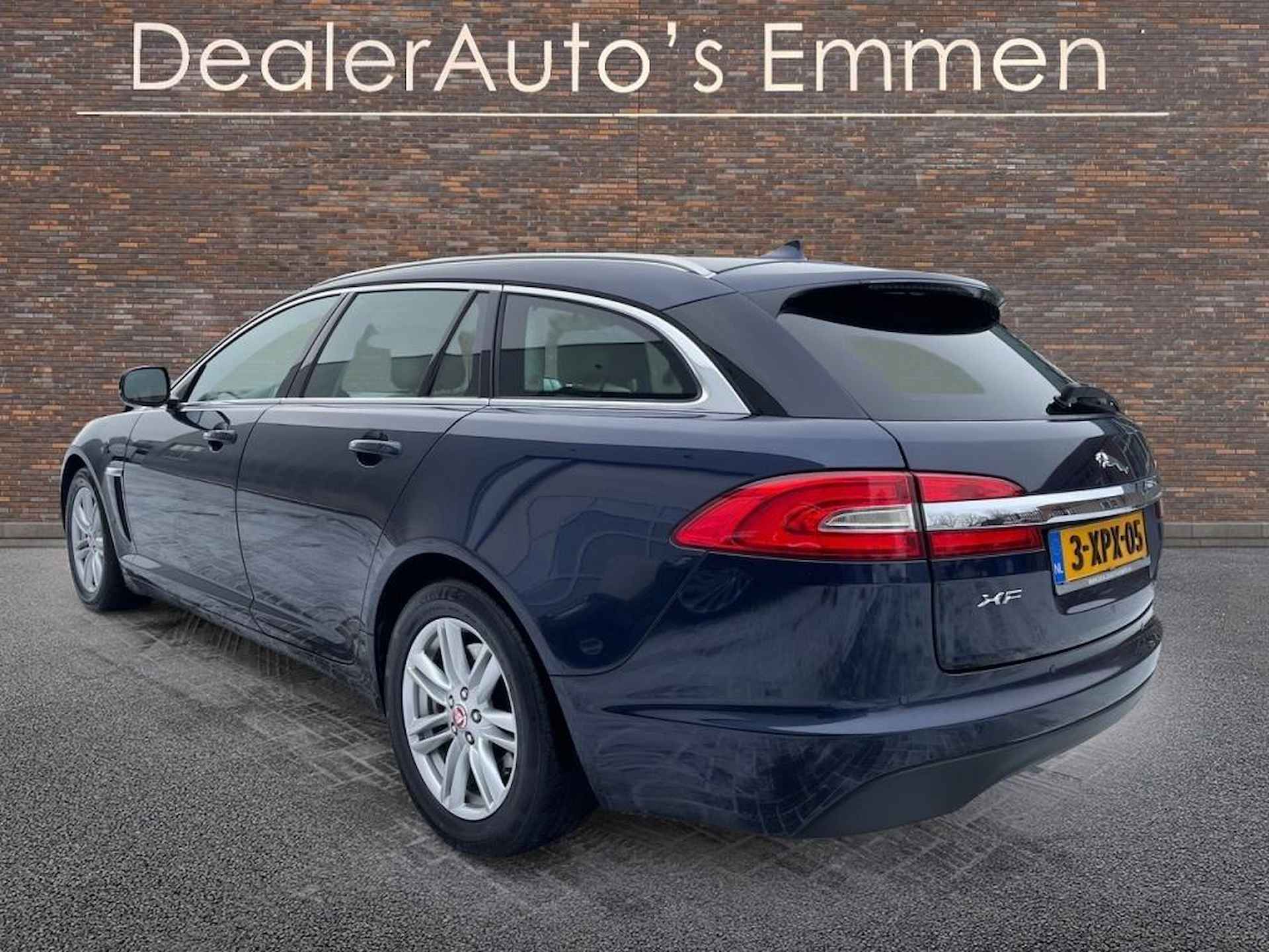 Jaguar XF Sportbrake 2.2D - 3/38