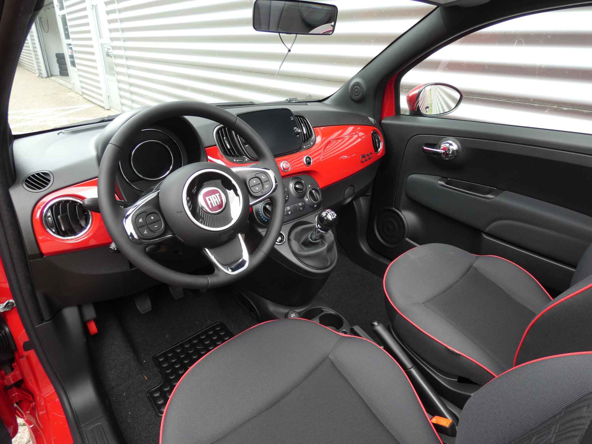 Fiat 500C 1.0 70PK Hybrid Red ! € 4.513,- VOORDEEL! | Pack Navi | Airco - 6/30
