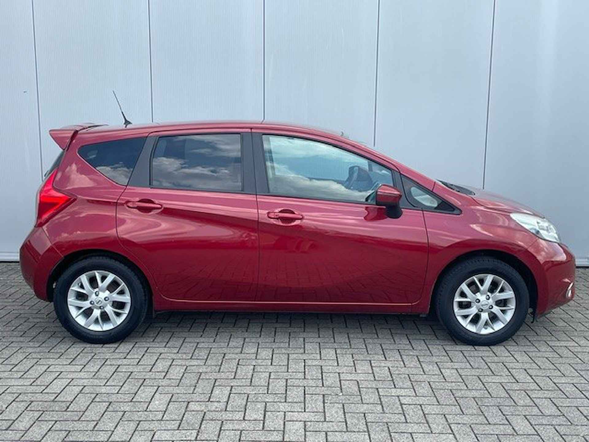 Nissan Note 1.2 Connect Edition Navigatie, Climate Control, Cruise Control, 15"Lm. Trekhaak, Family Pack - 3/22